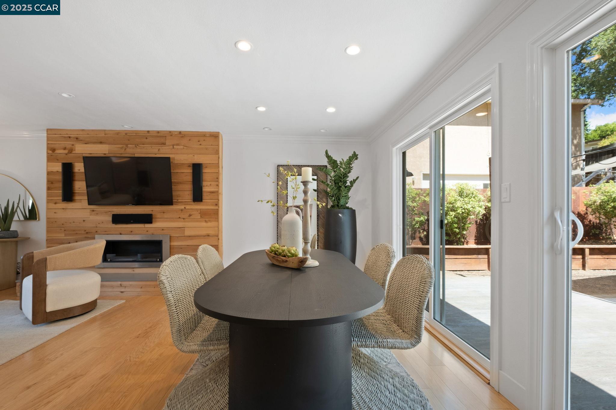 Detail Gallery Image 14 of 60 For 118 Del Monte Dr, Walnut Creek,  CA 94595 - 3 Beds | 2 Baths