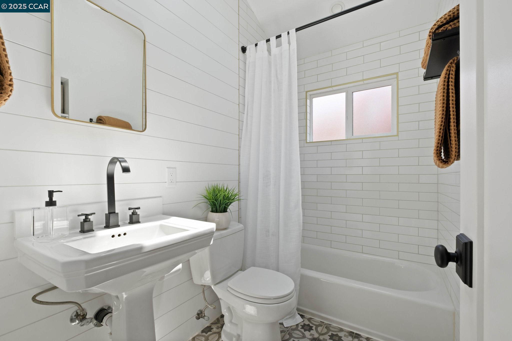 Detail Gallery Image 40 of 60 For 118 Del Monte Dr, Walnut Creek,  CA 94595 - 3 Beds | 2 Baths