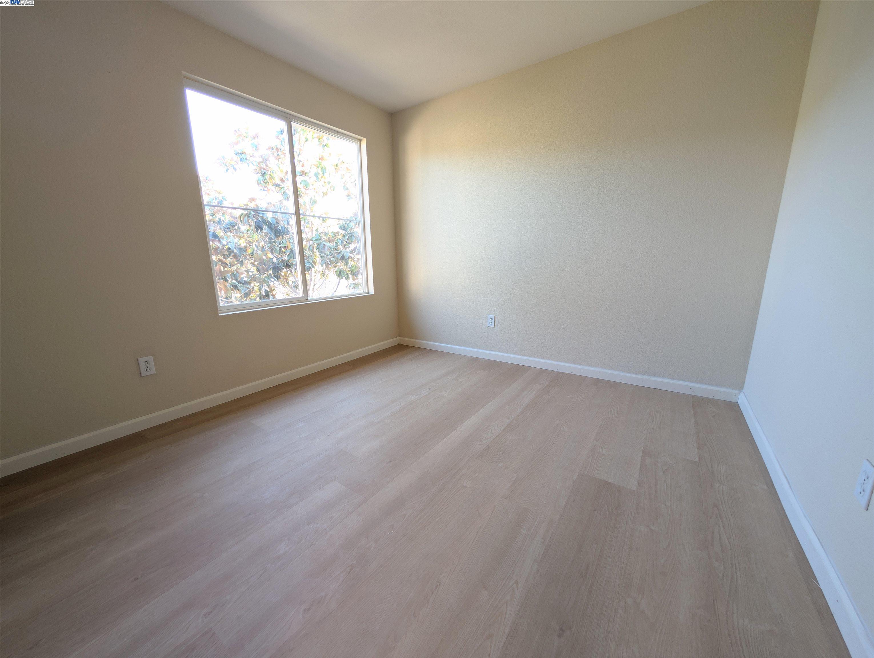 Detail Gallery Image 21 of 33 For 158 Fairview Ave, Bay Point,  CA 94565 - 3 Beds | 2/1 Baths