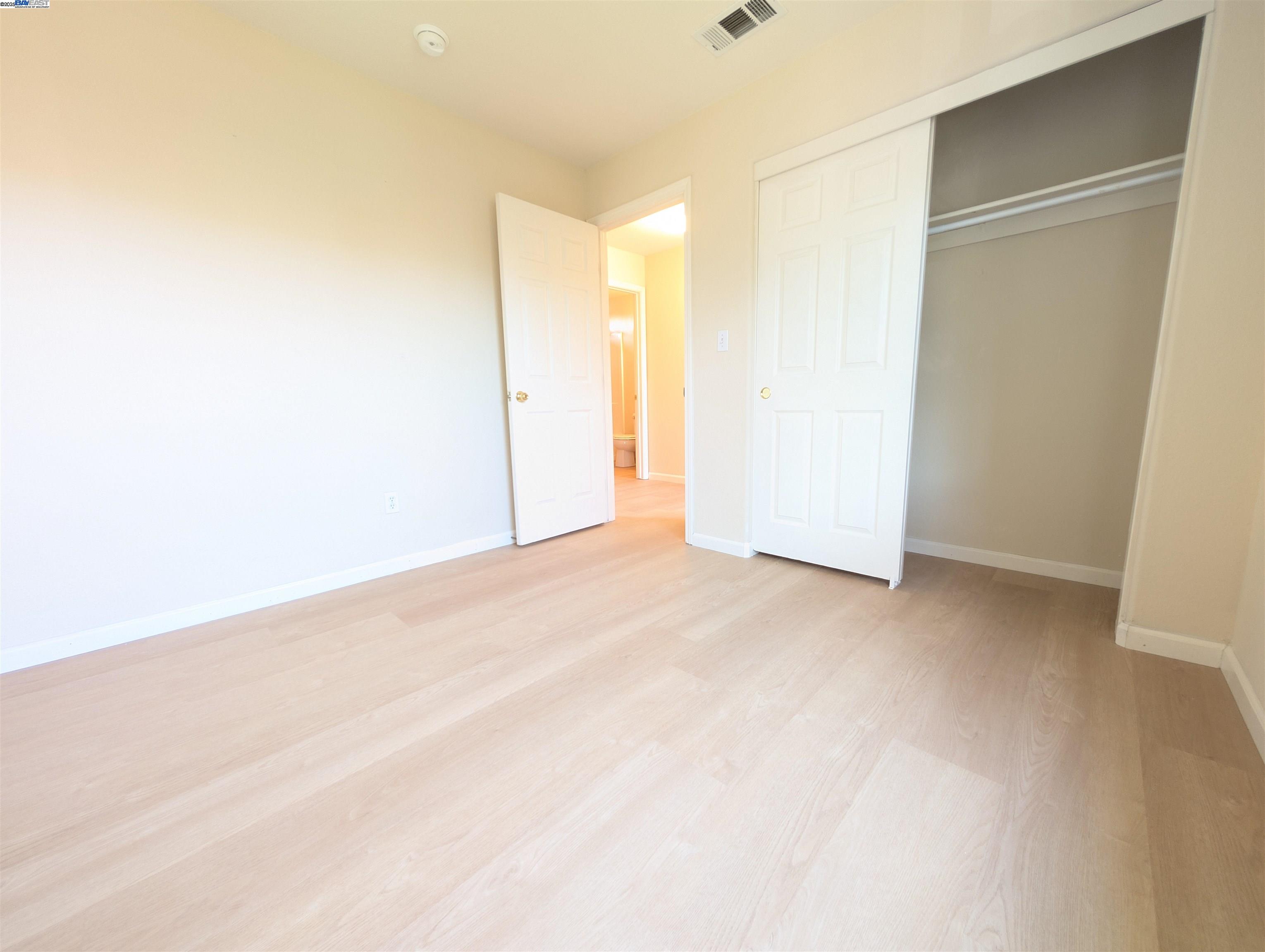Detail Gallery Image 24 of 33 For 158 Fairview Ave, Bay Point,  CA 94565 - 3 Beds | 2/1 Baths