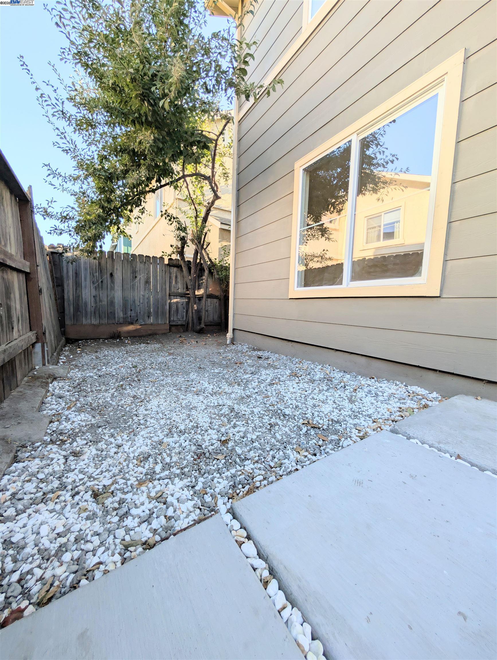 Detail Gallery Image 29 of 33 For 158 Fairview Ave, Bay Point,  CA 94565 - 3 Beds | 2/1 Baths