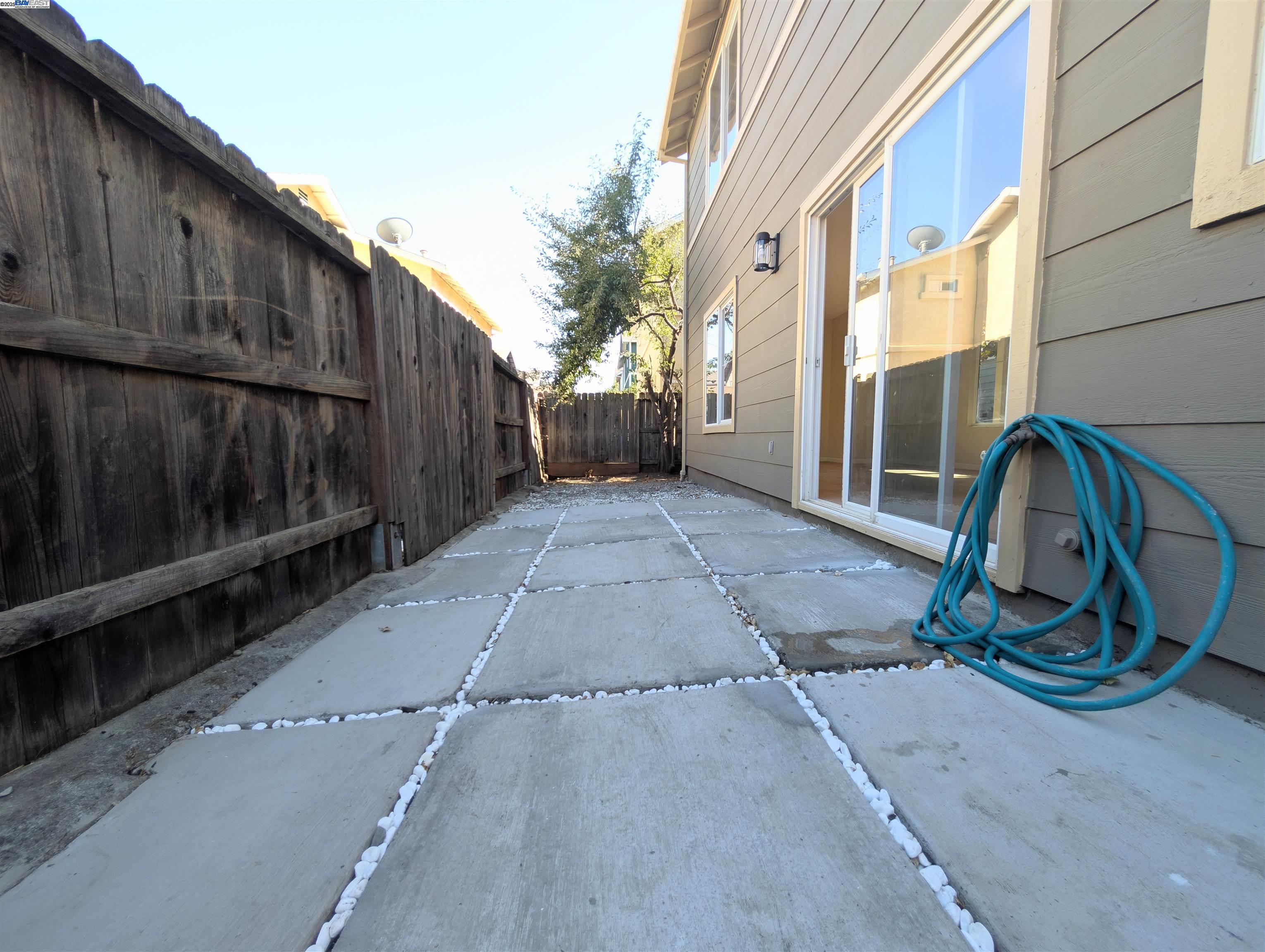 Detail Gallery Image 31 of 33 For 158 Fairview Ave, Bay Point,  CA 94565 - 3 Beds | 2/1 Baths