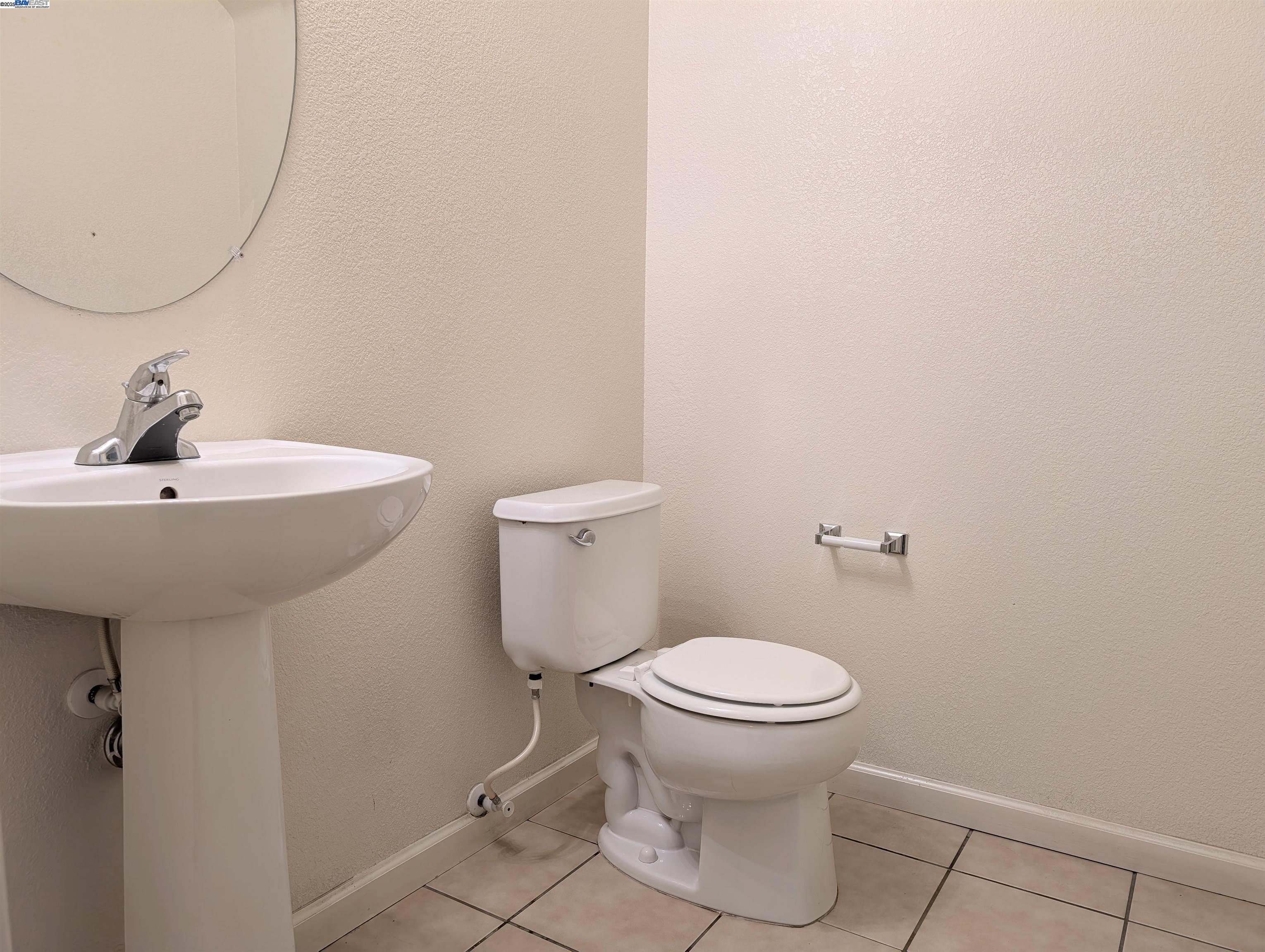 Detail Gallery Image 6 of 12 For 158 Fairview Ave., Bay Point,  CA 94565 - 3 Beds | 2/1 Baths