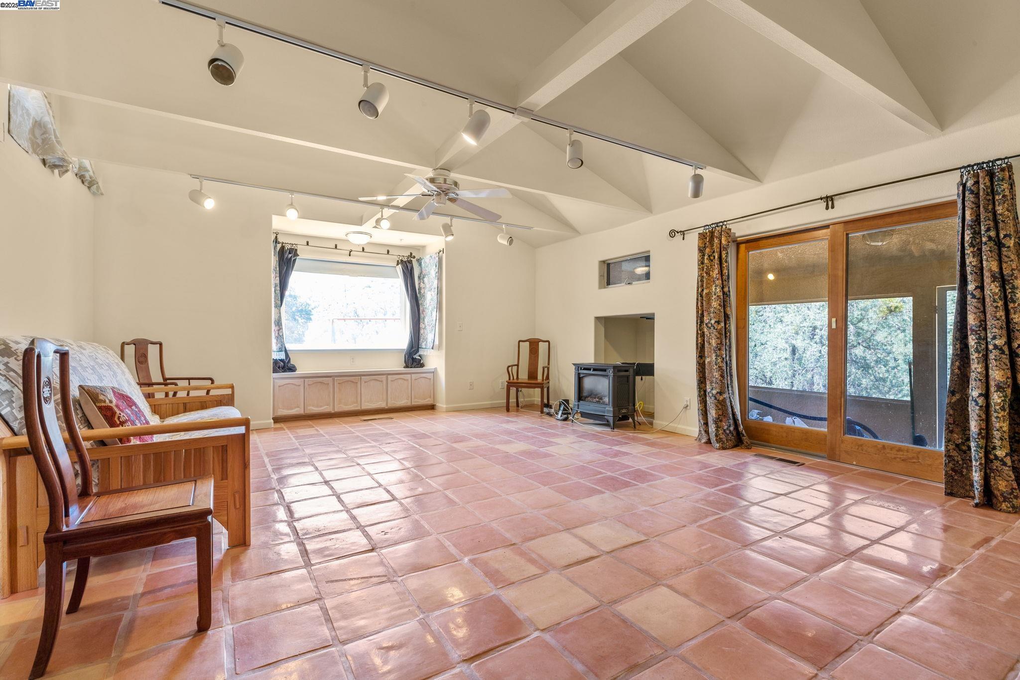 Detail Gallery Image 17 of 44 For 59480 Mines Rd, Livermore,  CA 95140 - 3 Beds | 2/1 Baths