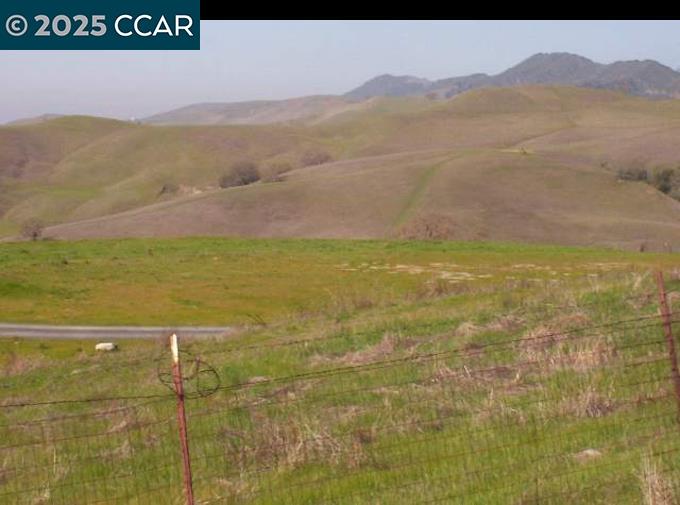 Detail Gallery Image 6 of 9 For 6909 Johnston Rd, Danville,  CA 94583 - – Beds | – Baths