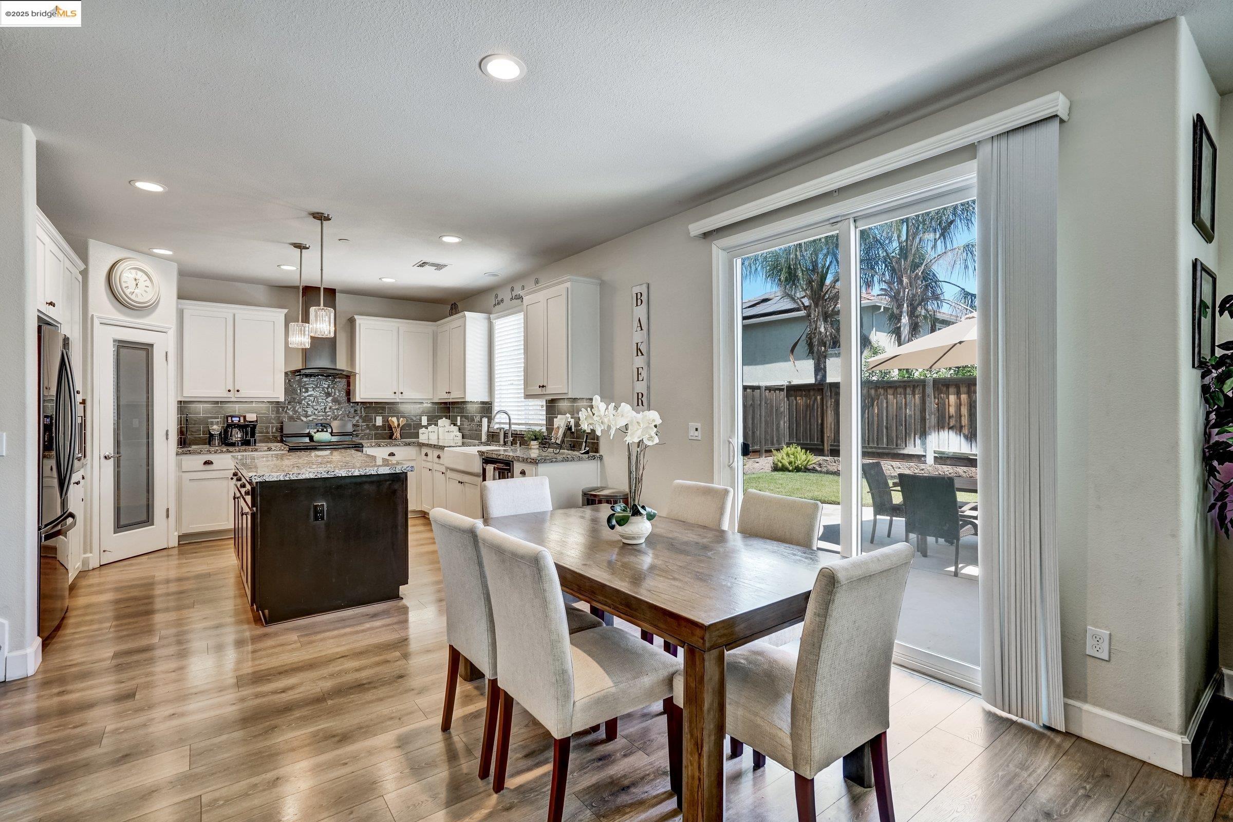 Detail Gallery Image 11 of 39 For 841 Walsh St, Brentwood,  CA 94513 - 4 Beds | 3 Baths