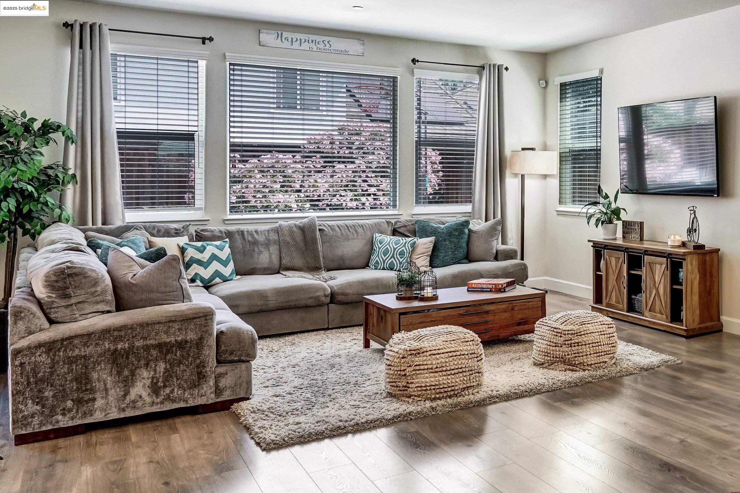 Detail Gallery Image 5 of 25 For 841 Walsh St, Brentwood,  CA 94513 - 4 Beds | 3 Baths