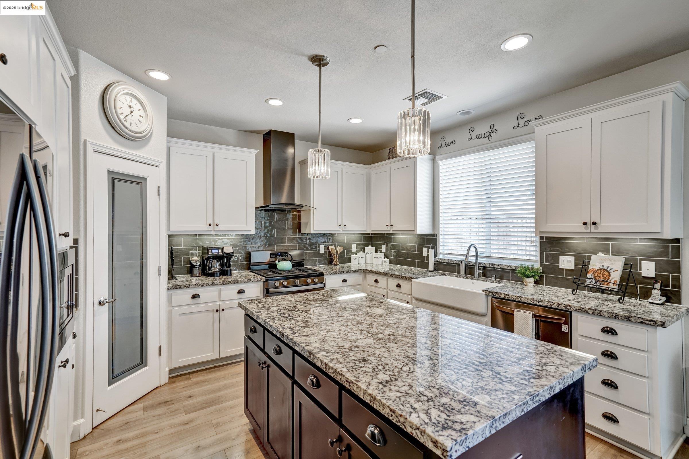 Detail Gallery Image 10 of 25 For 841 Walsh St, Brentwood,  CA 94513 - 4 Beds | 3 Baths