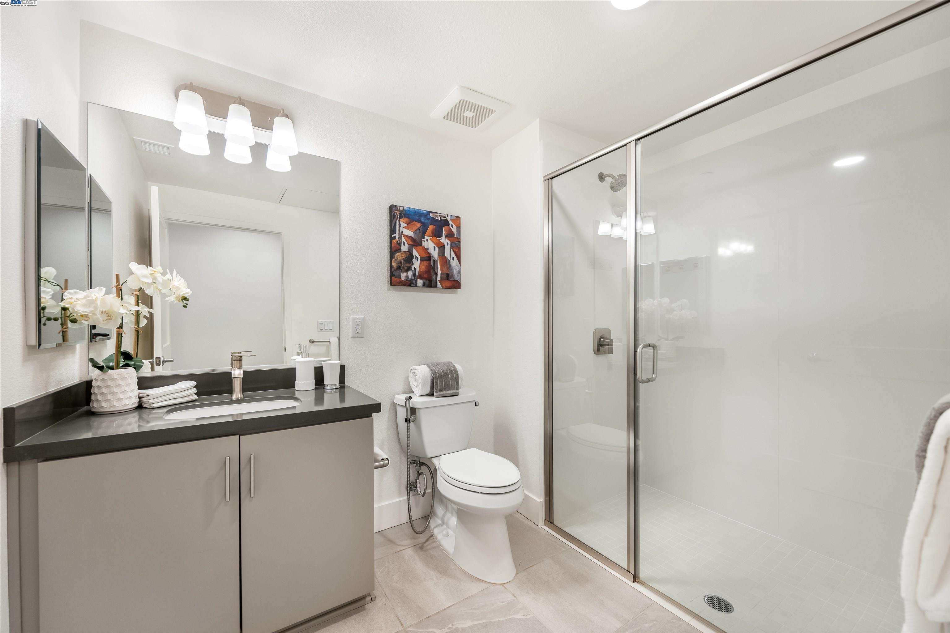Detail Gallery Image 11 of 32 For 42111 Osgood Rd #228,  Fremont,  CA 94539 - 3 Beds | 3 Baths