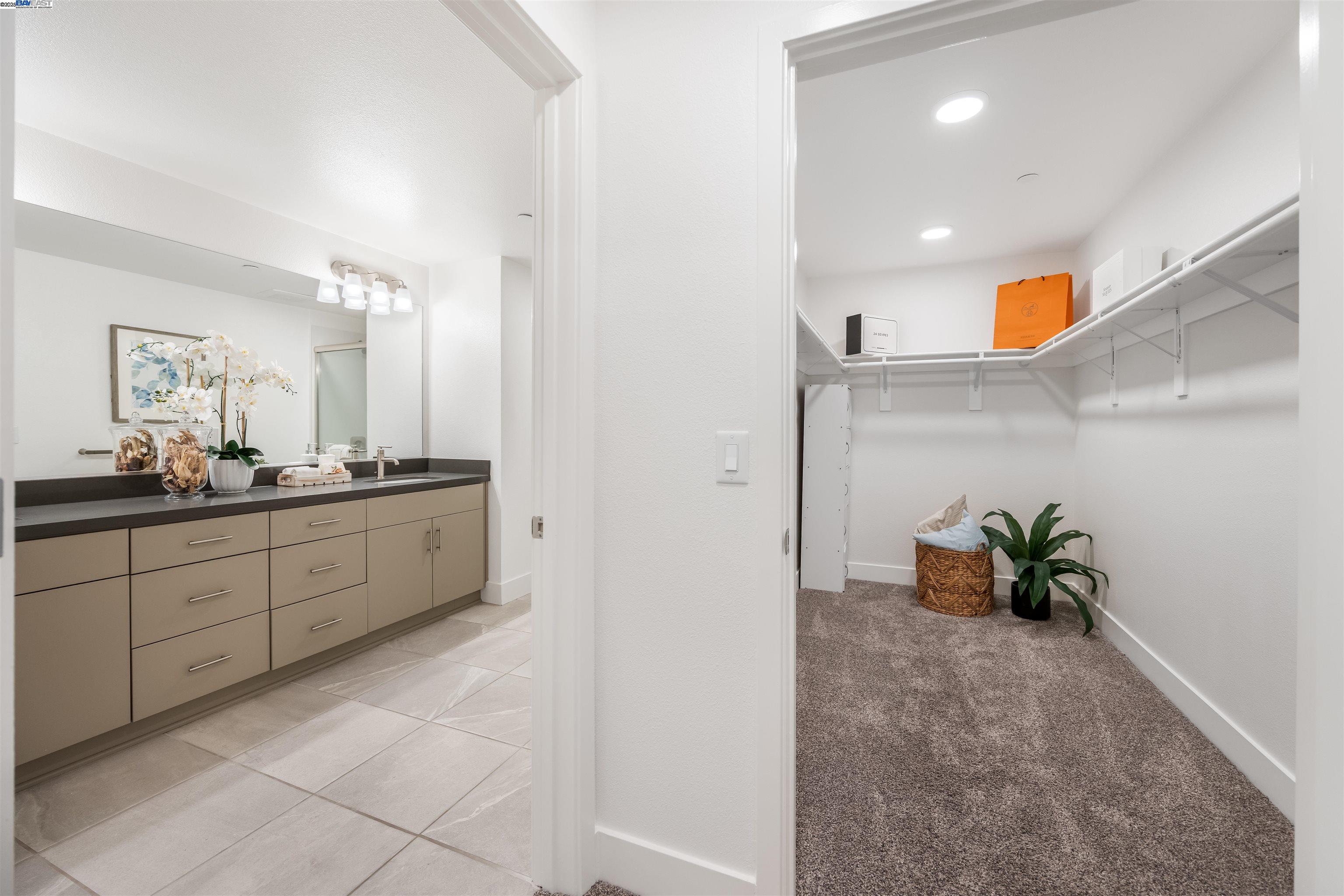 Detail Gallery Image 18 of 32 For 42111 Osgood Rd #228,  Fremont,  CA 94539 - 3 Beds | 3 Baths