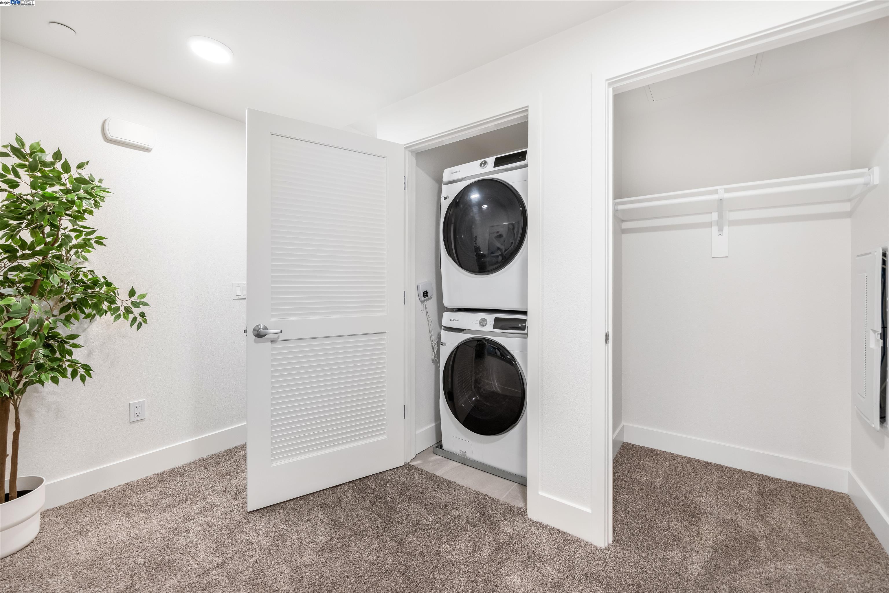 Detail Gallery Image 20 of 32 For 42111 Osgood Rd #228,  Fremont,  CA 94539 - 3 Beds | 3 Baths