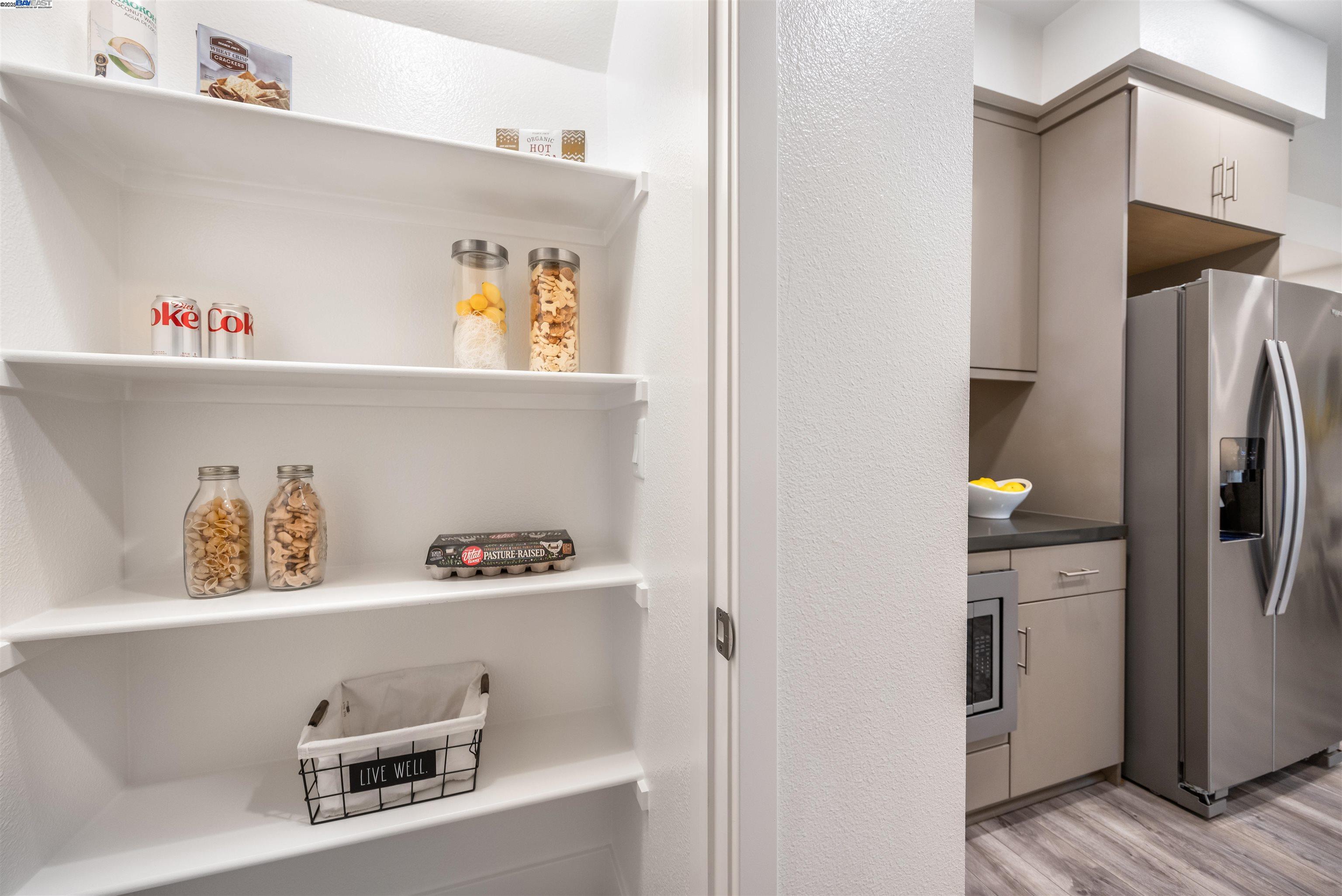 Detail Gallery Image 5 of 32 For 42111 Osgood Rd #228,  Fremont,  CA 94539 - 3 Beds | 3 Baths