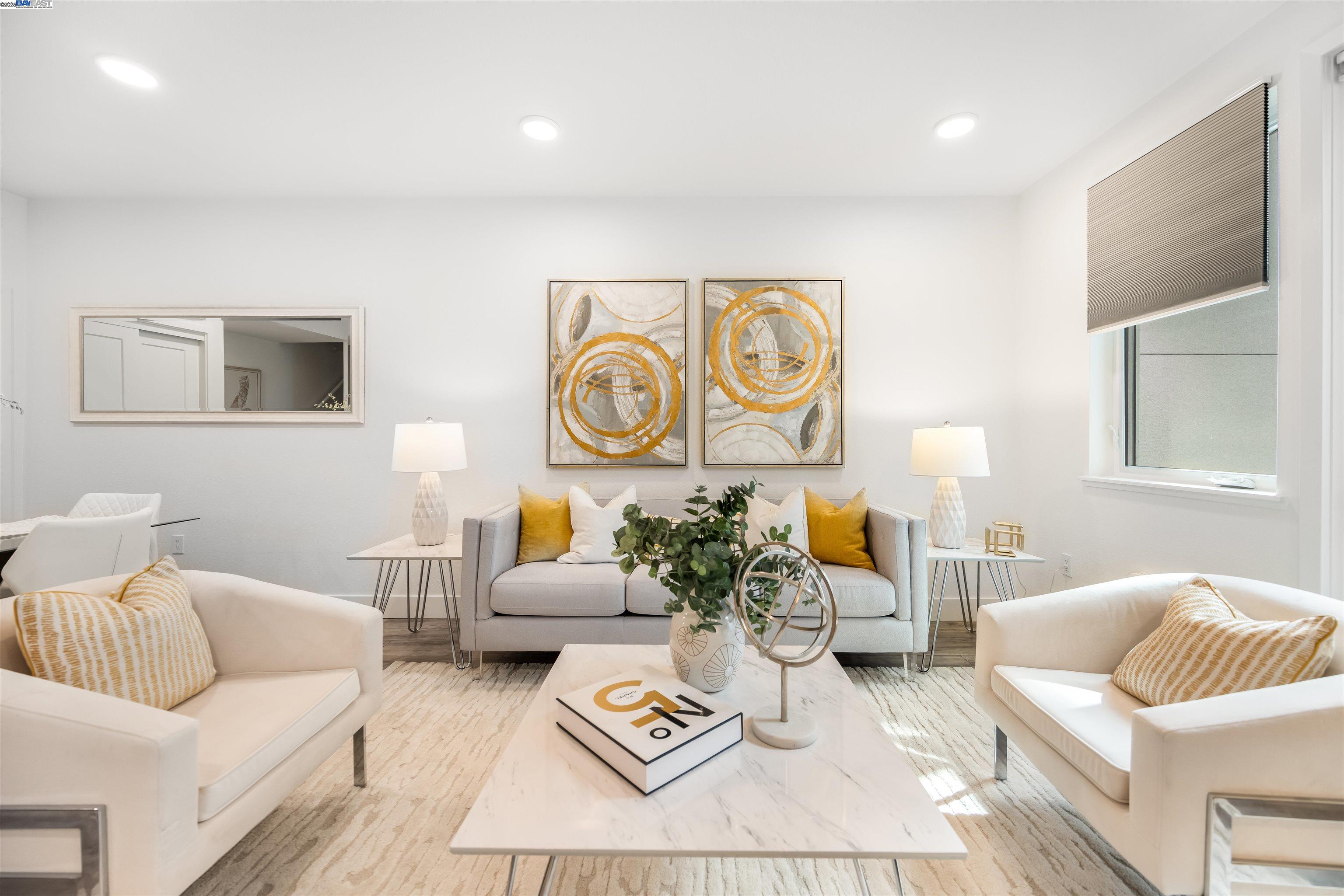 Detail Gallery Image 6 of 32 For 42111 Osgood Rd #228,  Fremont,  CA 94539 - 3 Beds | 3 Baths
