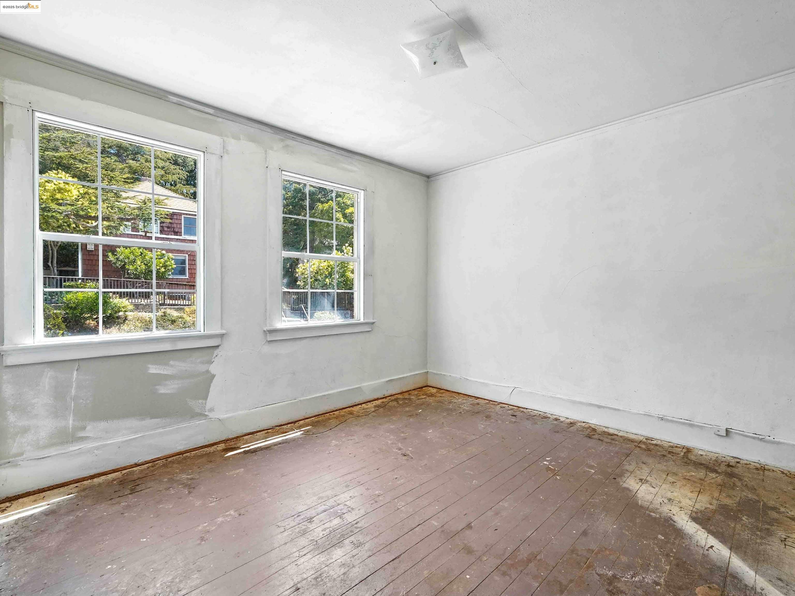 Detail Gallery Image 17 of 24 For 101 B St, Vallejo,  CA 94590 - – Beds | – Baths