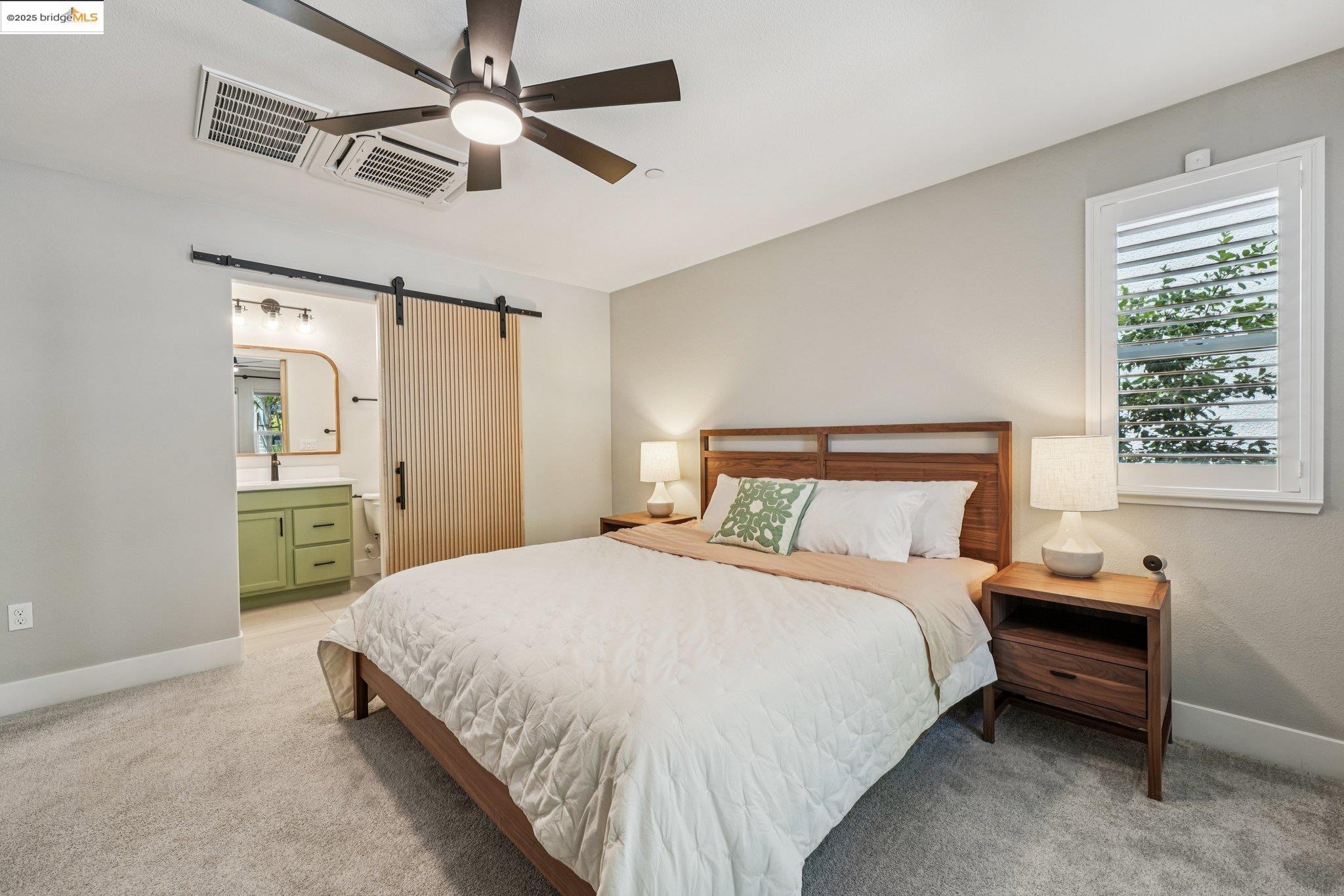 Detail Gallery Image 7 of 55 For 640 Martin Mariner, Alameda,  CA 94501 - 4 Beds | 3/1 Baths