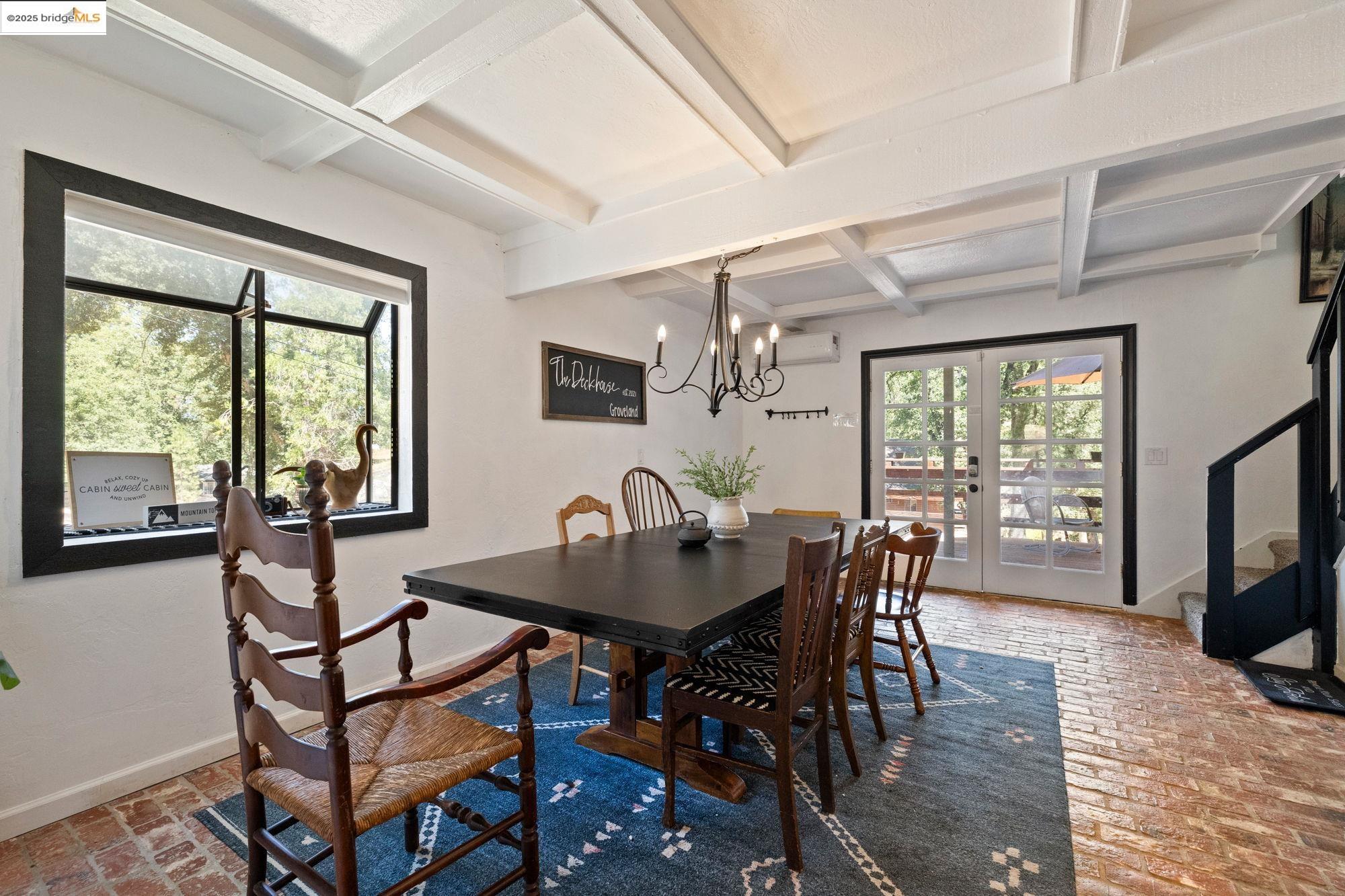 Detail Gallery Image 5 of 44 For 20785 Buttercup Cir, Groveland,  CA 95321 - 3 Beds | 2 Baths