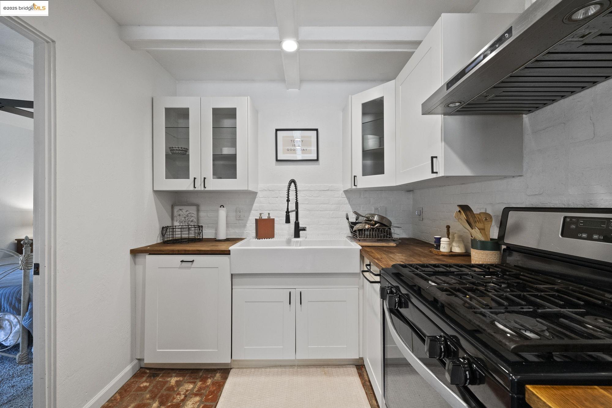 Detail Gallery Image 9 of 44 For 20785 Buttercup Cir, Groveland,  CA 95321 - 3 Beds | 2 Baths