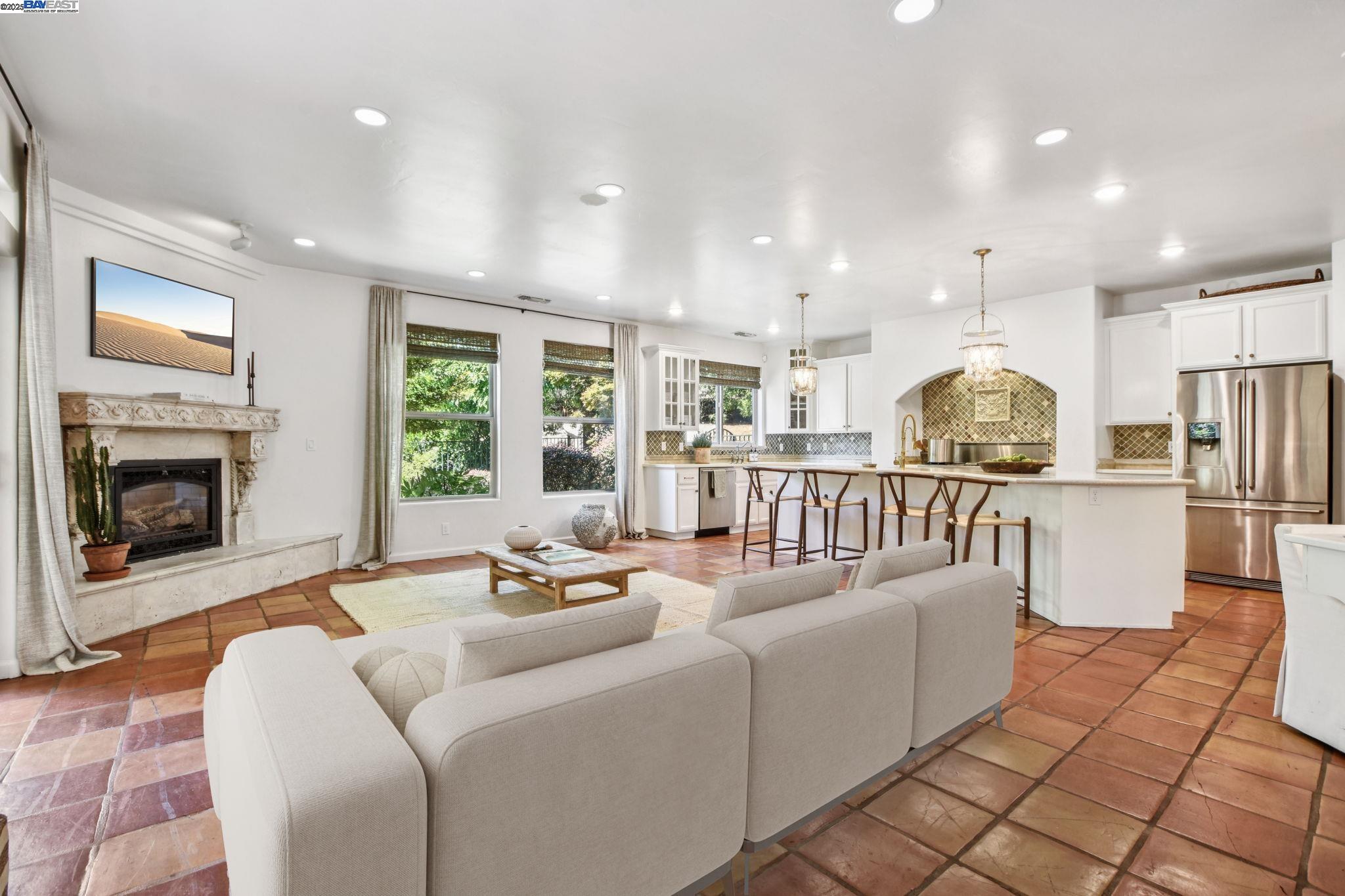 Detail Gallery Image 14 of 51 For 9742 Rim Rock Cir, Loomis,  CA 95650 - 4 Beds | 3/1 Baths