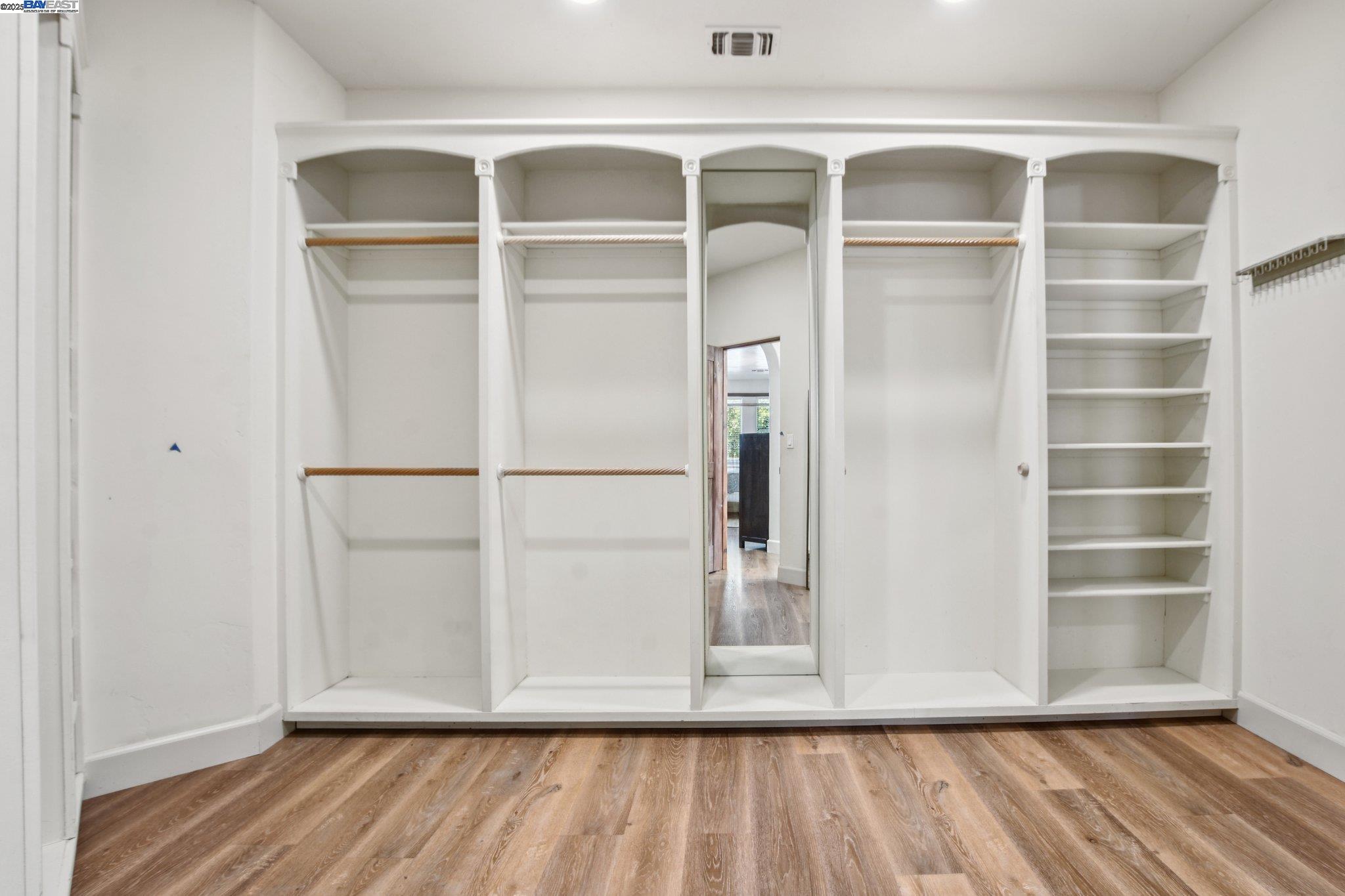 Detail Gallery Image 28 of 51 For 9742 Rim Rock Cir, Loomis,  CA 95650 - 4 Beds | 3/1 Baths