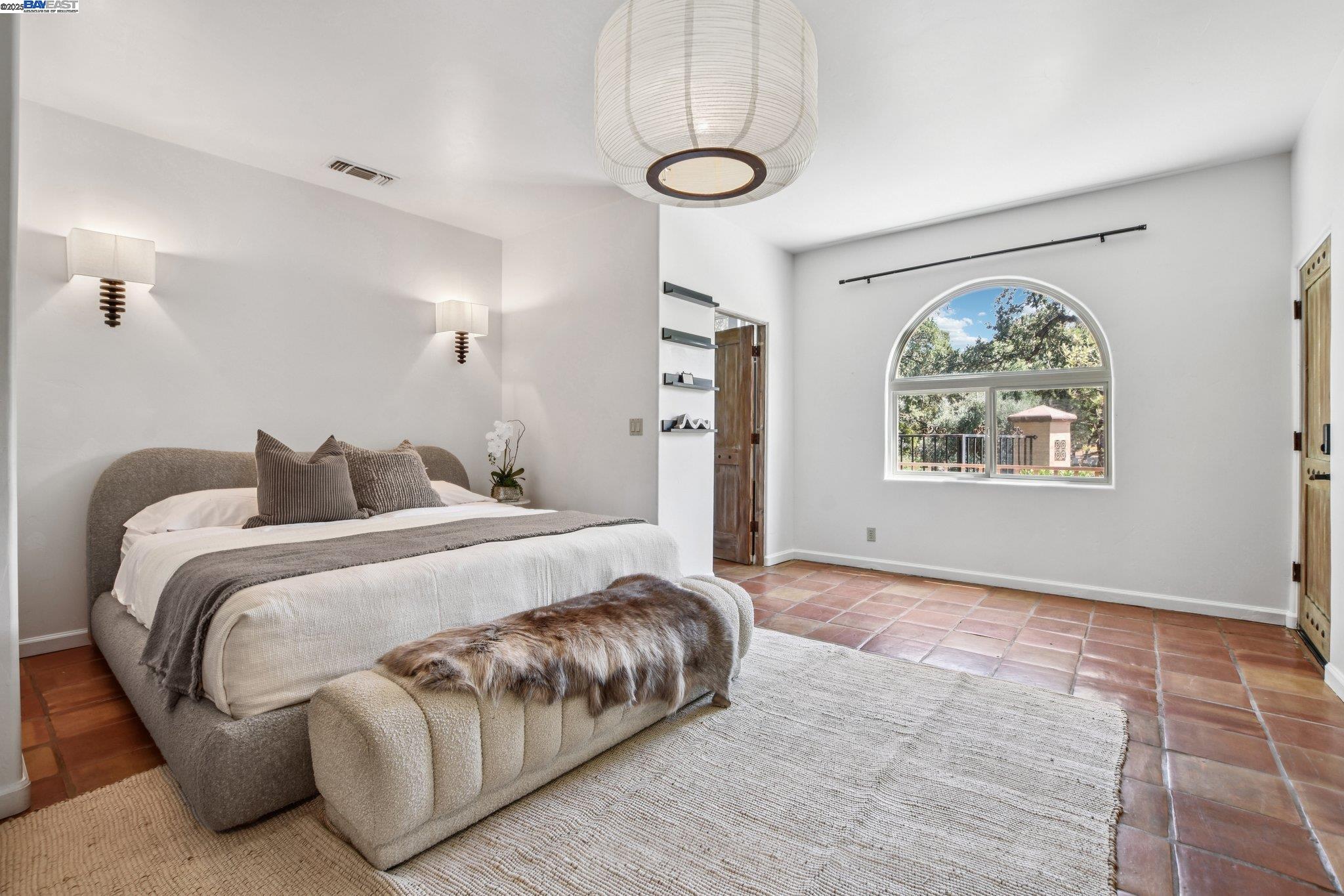 Detail Gallery Image 29 of 51 For 9742 Rim Rock Cir, Loomis,  CA 95650 - 4 Beds | 3/1 Baths