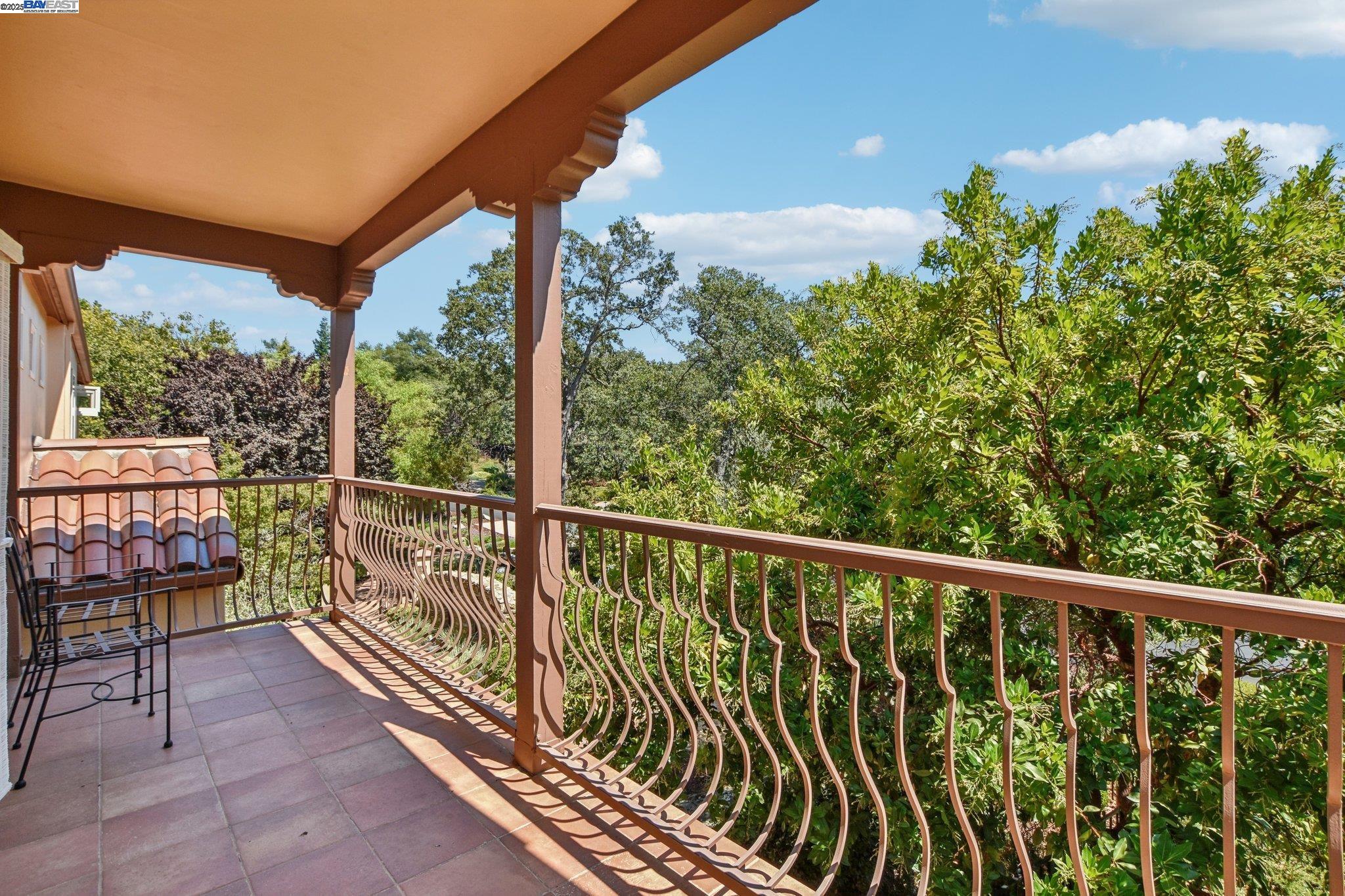 Detail Gallery Image 32 of 51 For 9742 Rim Rock Cir, Loomis,  CA 95650 - 4 Beds | 3/1 Baths