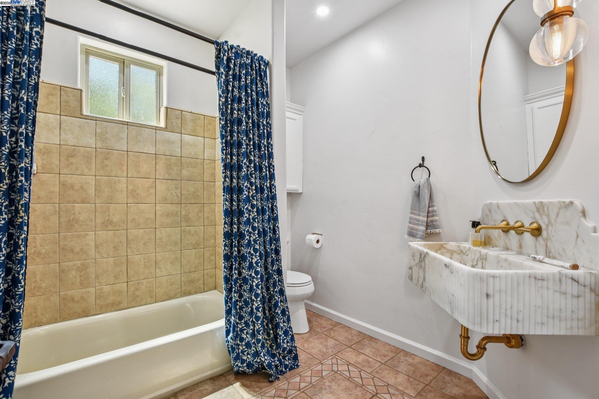 Detail Gallery Image 34 of 51 For 9742 Rim Rock Cir, Loomis,  CA 95650 - 4 Beds | 3/1 Baths