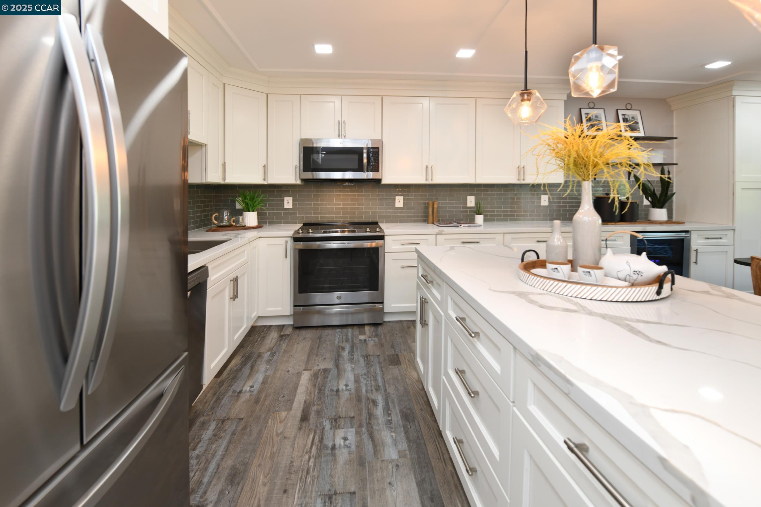 Photo #11: 41105144 Listing: Photo #11