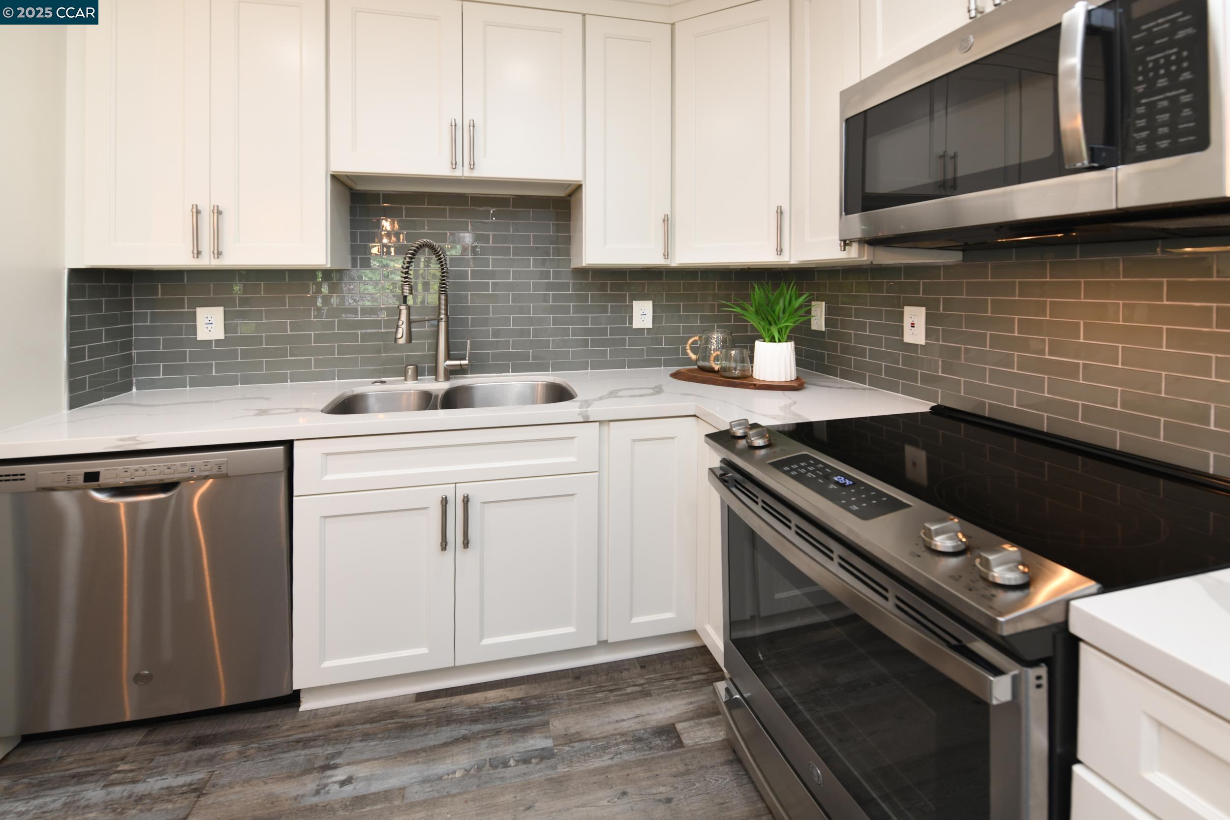 Photo #9: 41105144 Listing: Photo #9
