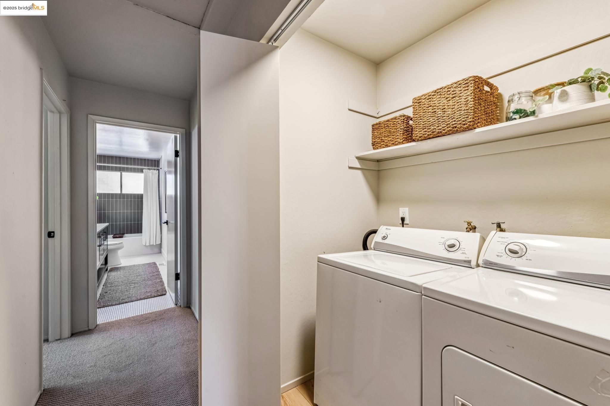 Detail Gallery Image 19 of 41 For 1801 Gouldin Rd, Oakland,  CA 94611 - 4 Beds | 2/1 Baths