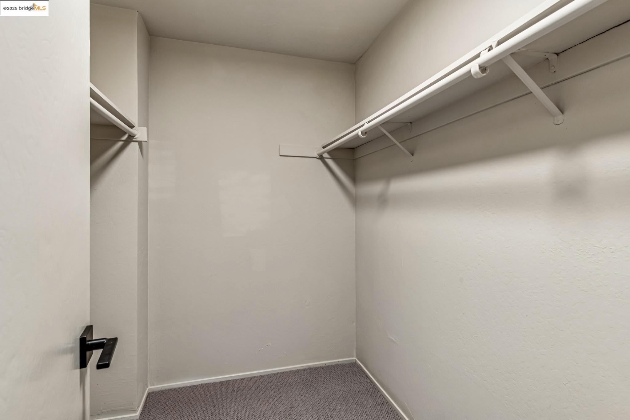 Detail Gallery Image 25 of 41 For 1801 Gouldin Rd, Oakland,  CA 94611 - 4 Beds | 2/1 Baths