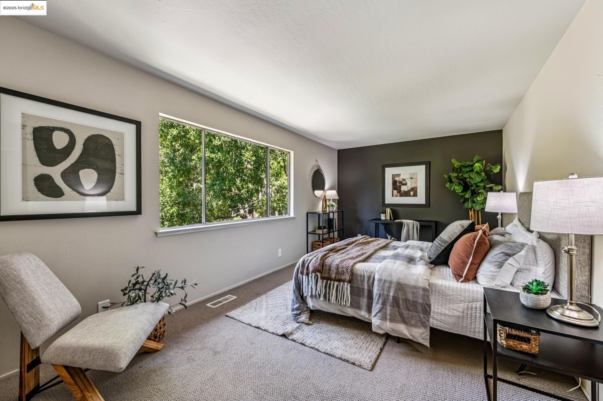 Detail Gallery Image 26 of 41 For 1801 Gouldin Rd, Oakland,  CA 94611 - 4 Beds | 2/1 Baths