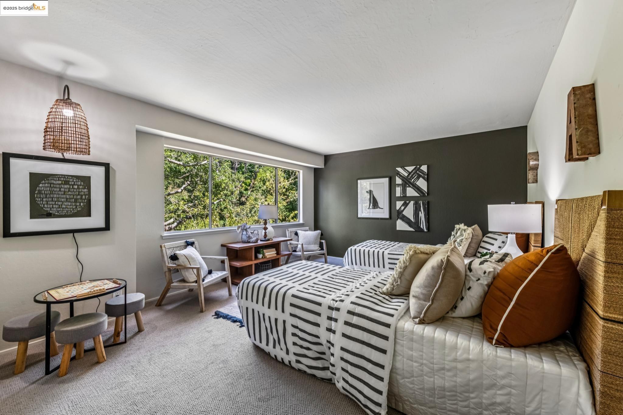 Detail Gallery Image 31 of 41 For 1801 Gouldin Rd, Oakland,  CA 94611 - 4 Beds | 2/1 Baths