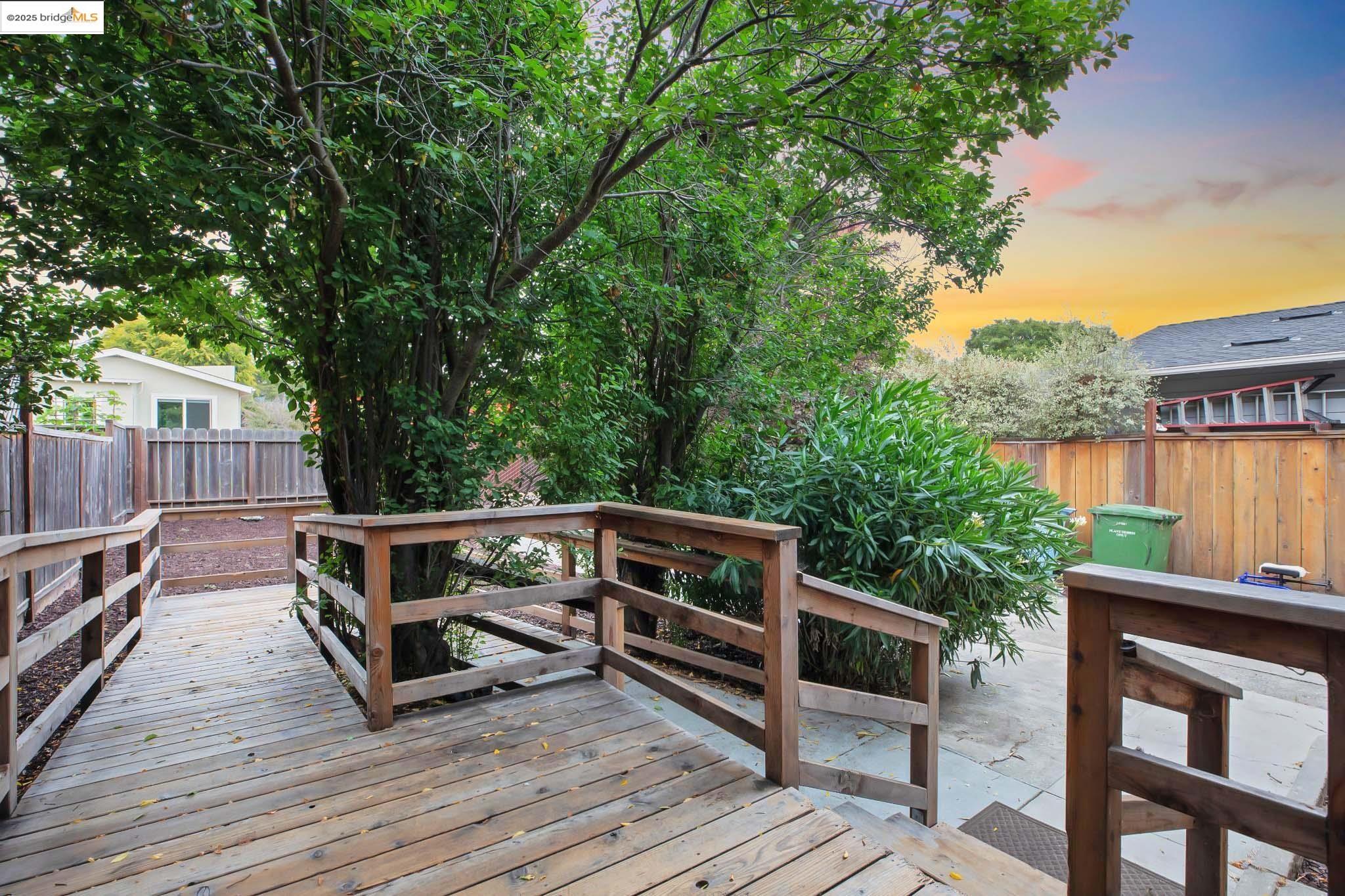 Detail Gallery Image 24 of 42 For 1339 Kains Ave, Berkeley,  CA 94702 - 3 Beds | 1 Baths