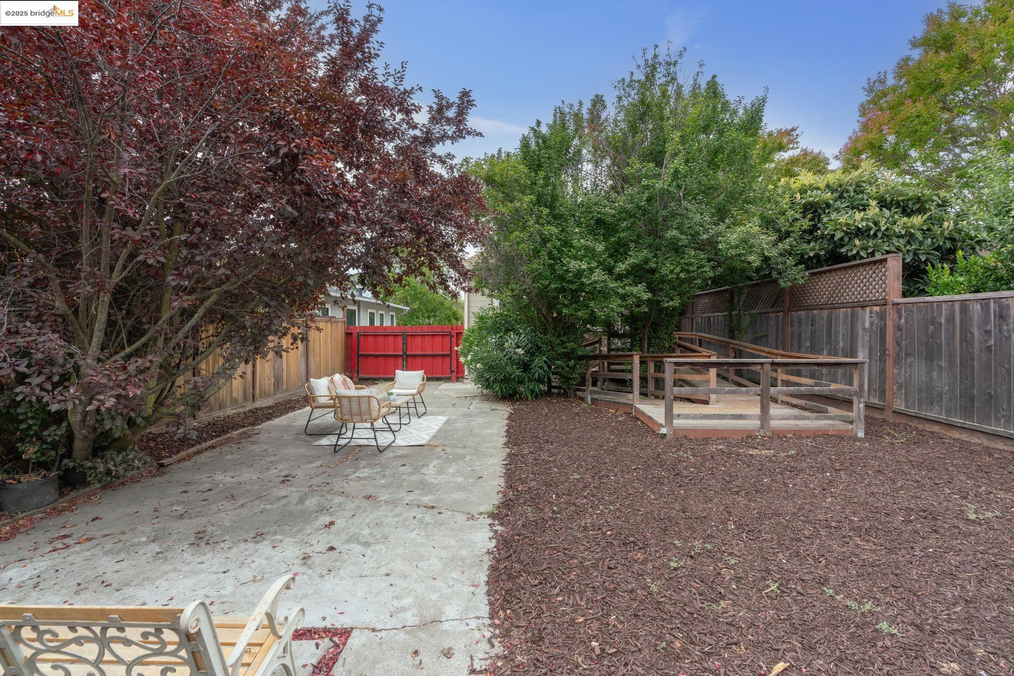 Detail Gallery Image 28 of 42 For 1339 Kains Ave, Berkeley,  CA 94702 - 3 Beds | 1 Baths