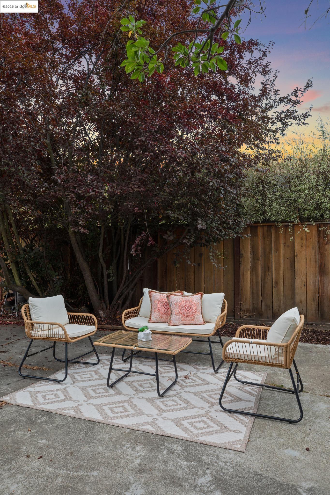 Detail Gallery Image 31 of 42 For 1339 Kains Ave, Berkeley,  CA 94702 - 3 Beds | 1 Baths