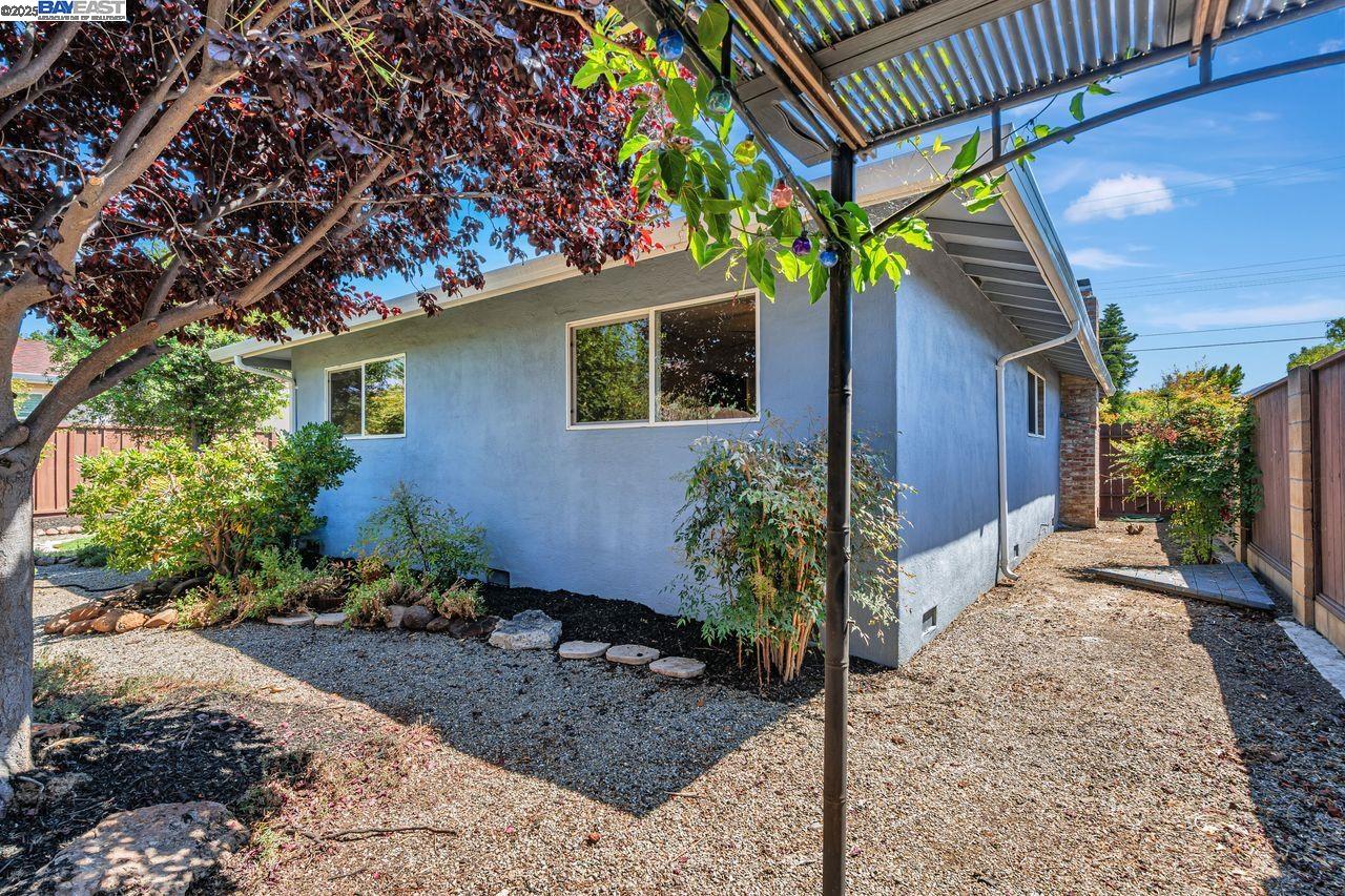 41819 Mahoney St, Fremont, California 94538, 3 Bedrooms Bedrooms, 6 Rooms Rooms,2 BathroomsBathrooms,Residential,For Sale,41819 Mahoney St,41105149