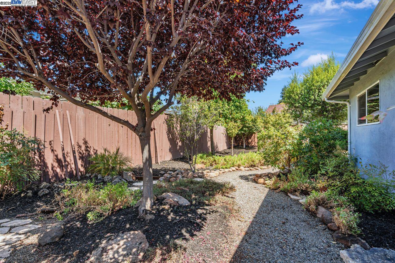 41819 Mahoney St, Fremont, California 94538, 3 Bedrooms Bedrooms, 6 Rooms Rooms,2 BathroomsBathrooms,Residential,For Sale,41819 Mahoney St,41105149