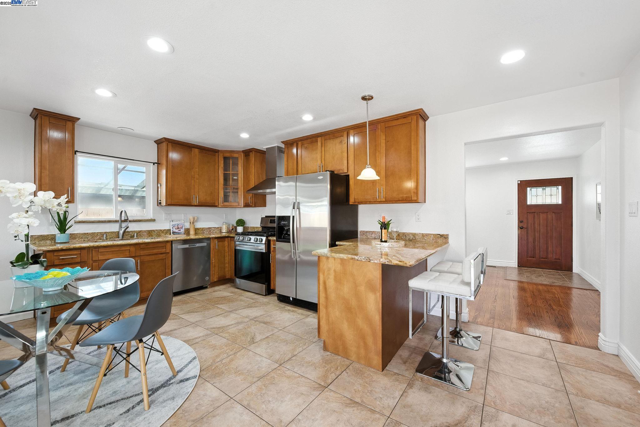 Detail Gallery Image 17 of 60 For 35794 Vinewood St, Newark,  CA 94560 - 4 Beds | 2 Baths