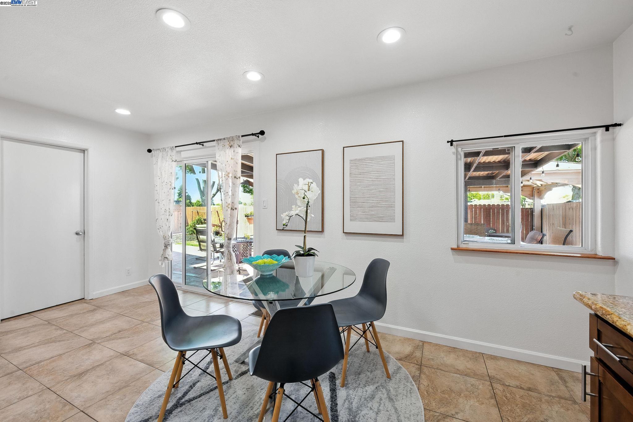Detail Gallery Image 19 of 60 For 35794 Vinewood St, Newark,  CA 94560 - 4 Beds | 2 Baths