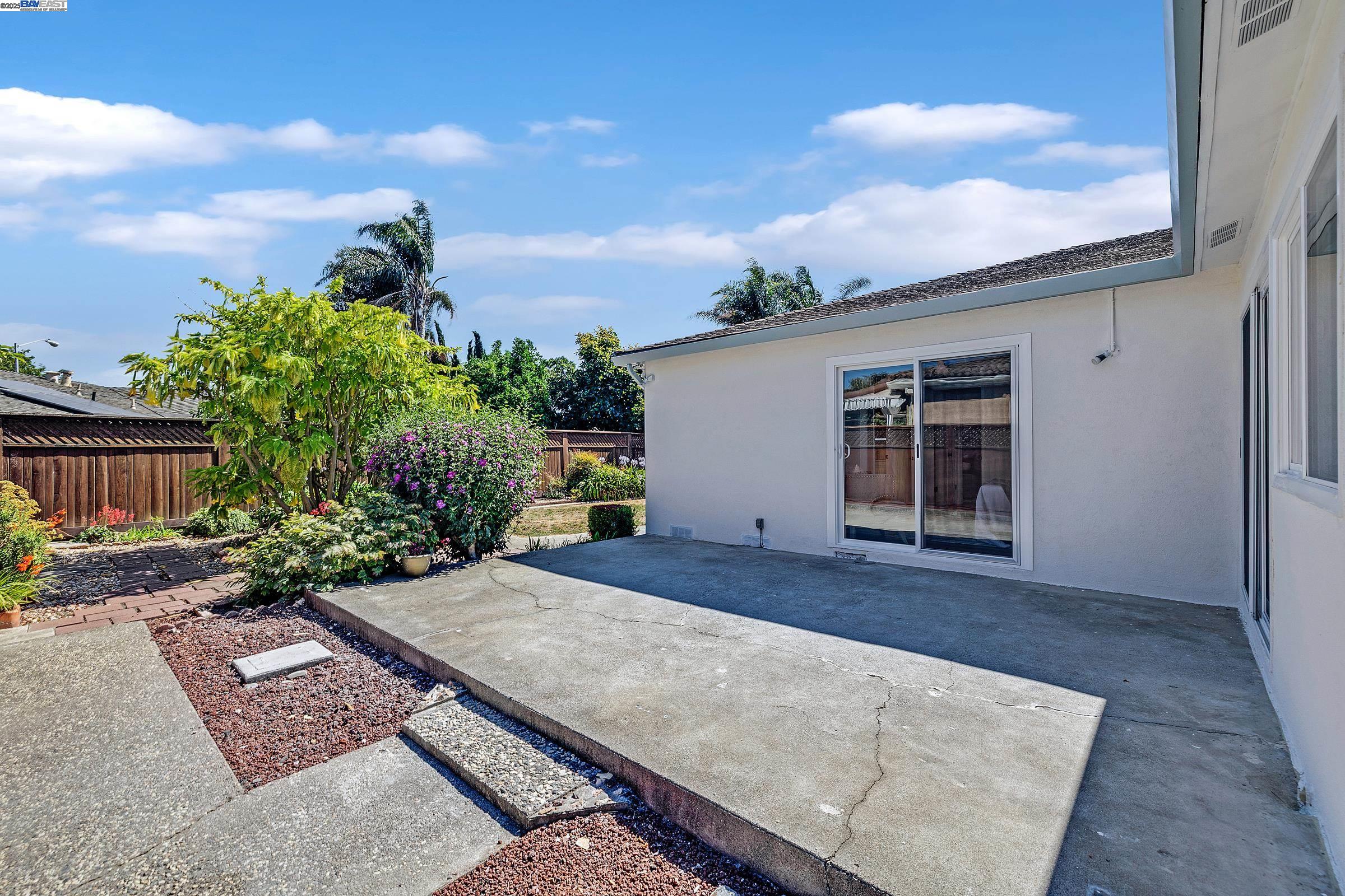 Detail Gallery Image 27 of 51 For 1942 Sherman Dr, Union City,  CA 94587 - 3 Beds | 2 Baths