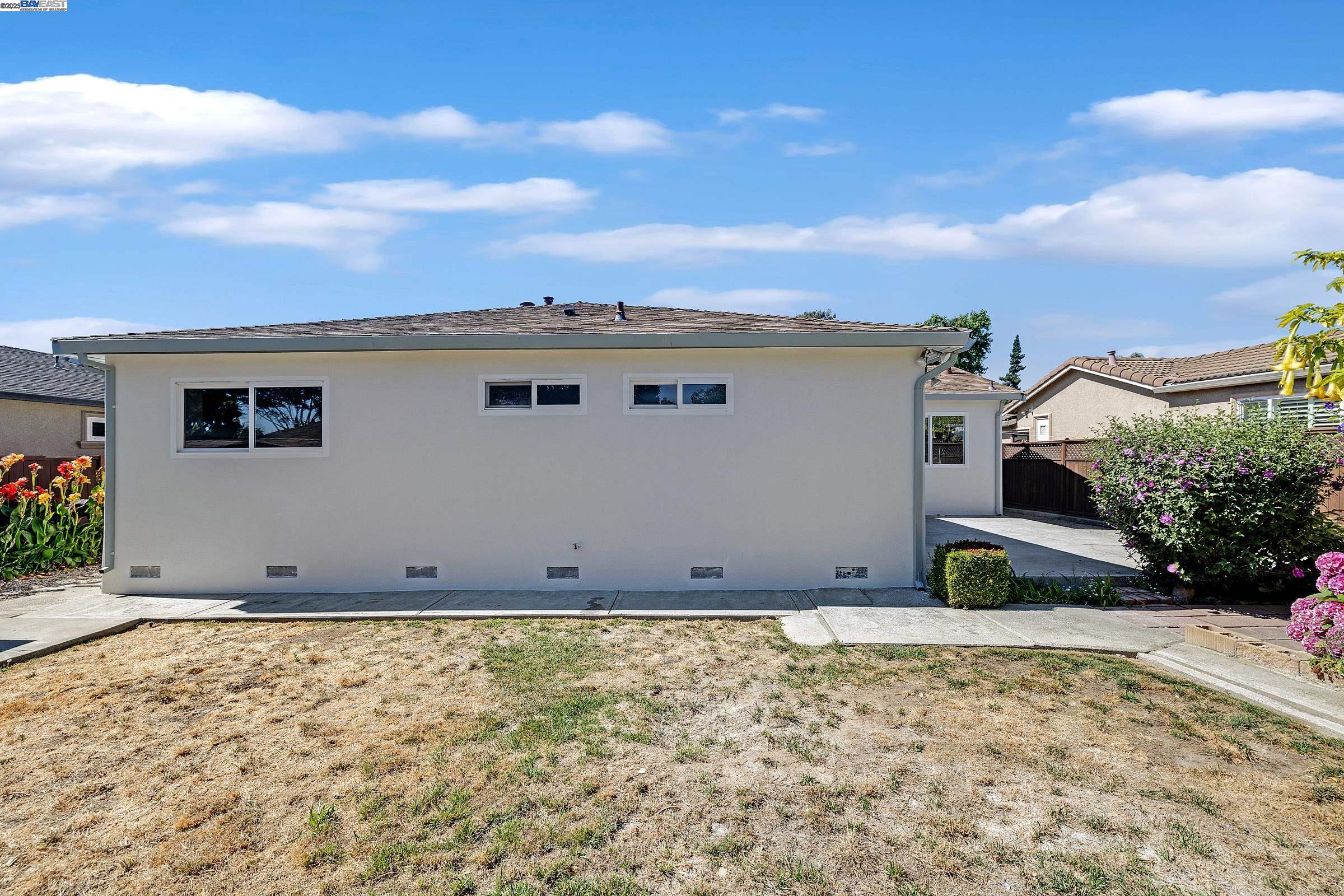 Detail Gallery Image 30 of 51 For 1942 Sherman Dr, Union City,  CA 94587 - 3 Beds | 2 Baths