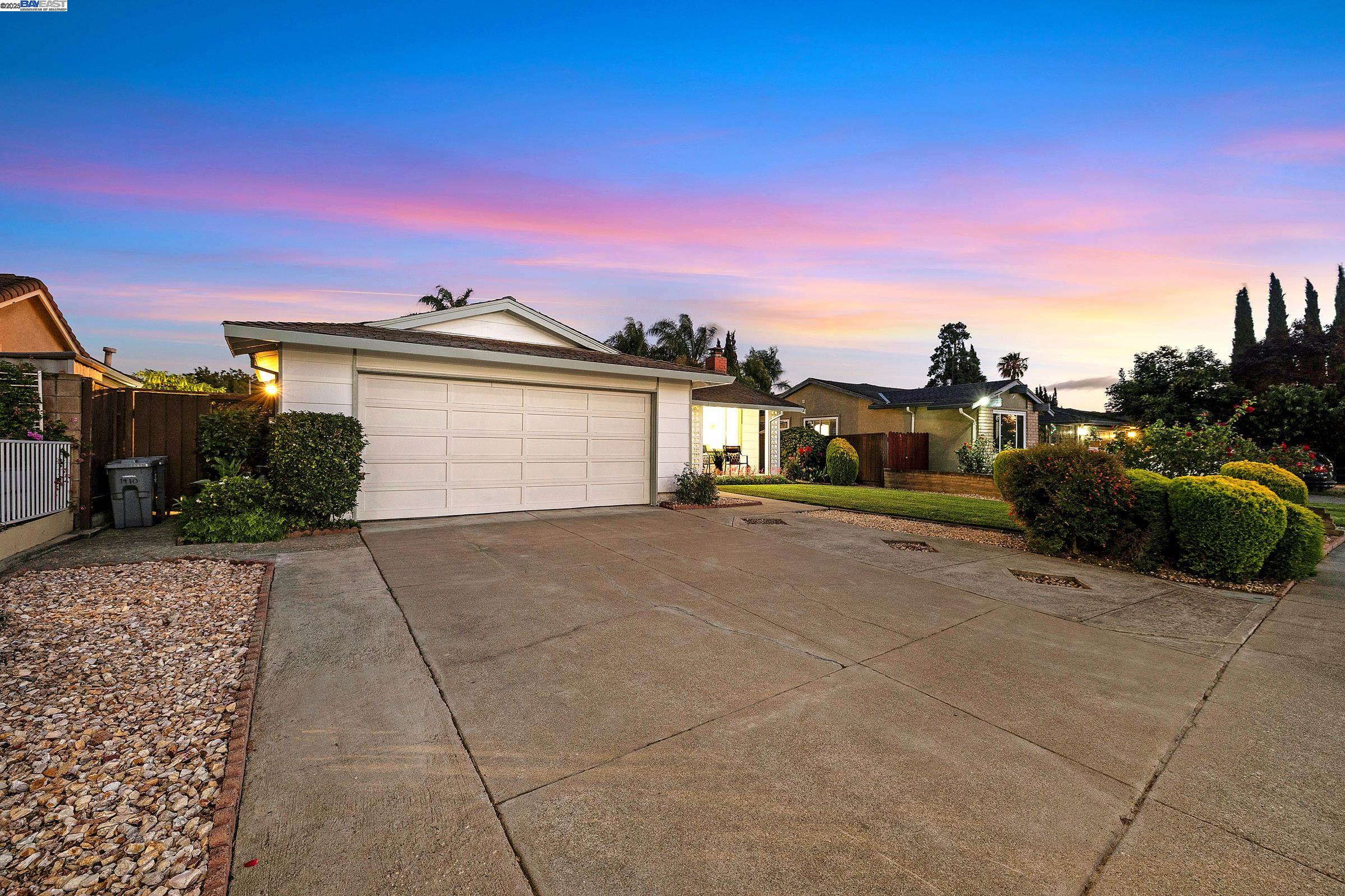 Detail Gallery Image 5 of 51 For 1942 Sherman Dr, Union City,  CA 94587 - 3 Beds | 2 Baths