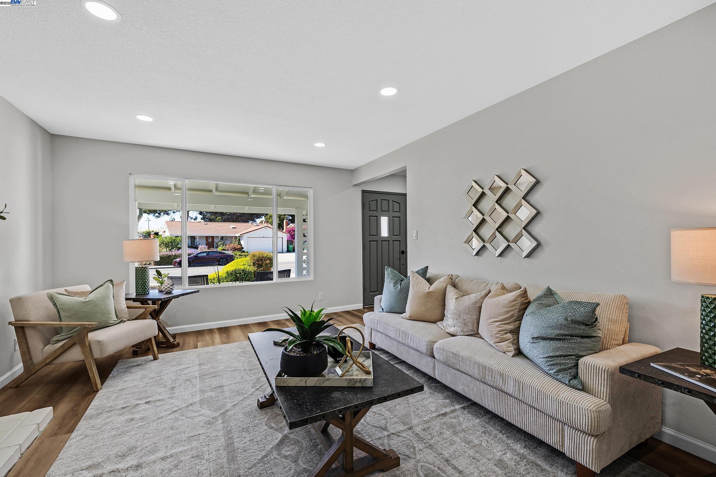 Detail Gallery Image 6 of 51 For 1942 Sherman Dr, Union City,  CA 94587 - 3 Beds | 2 Baths