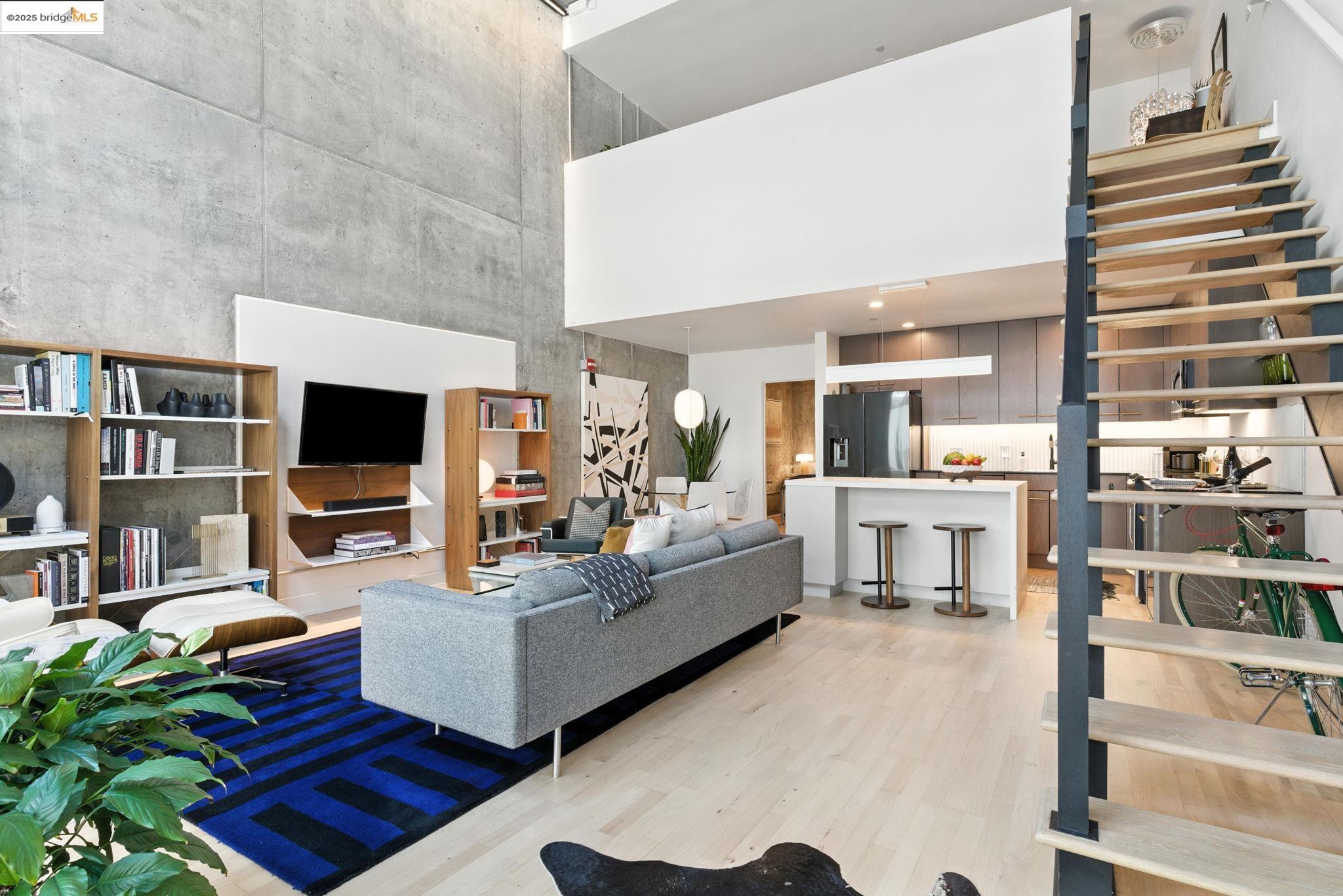 Photo #2: 41105154 Listing 