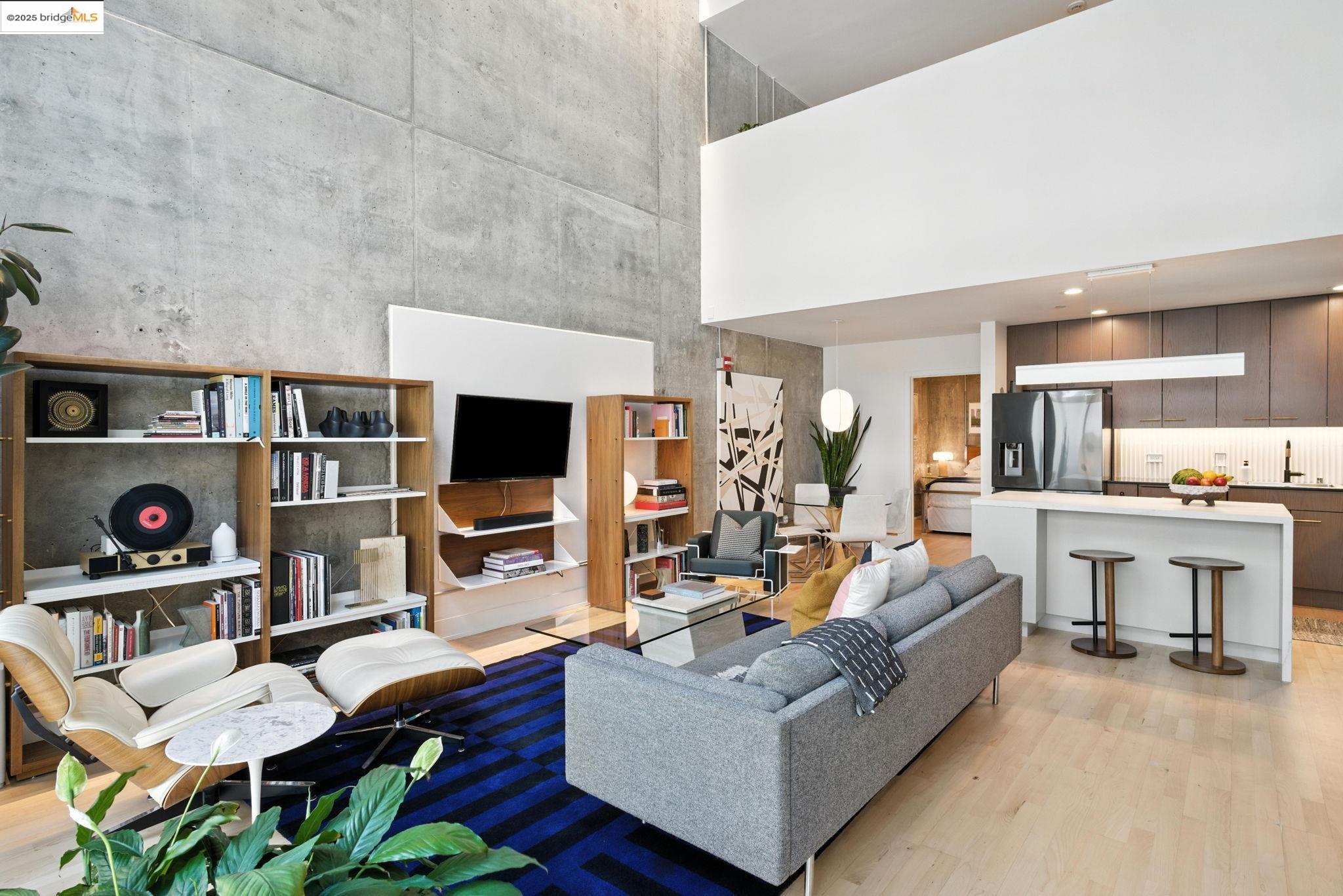 Photo #8: 41105154 Listing: Photo #8