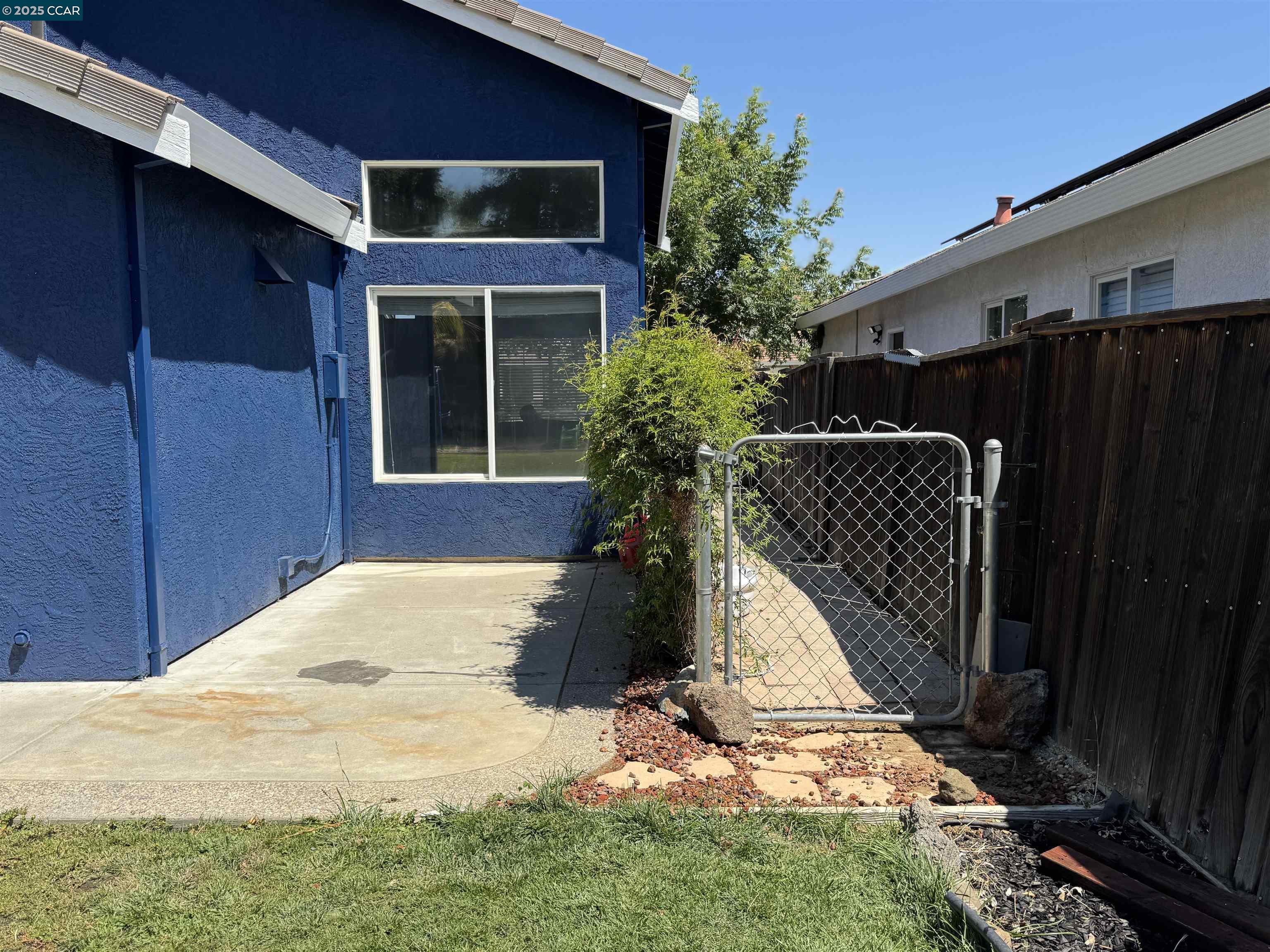 Detail Gallery Image 15 of 38 For 1162 Rockspring Way, Antioch,  CA 94531 - 3 Beds | 2/1 Baths