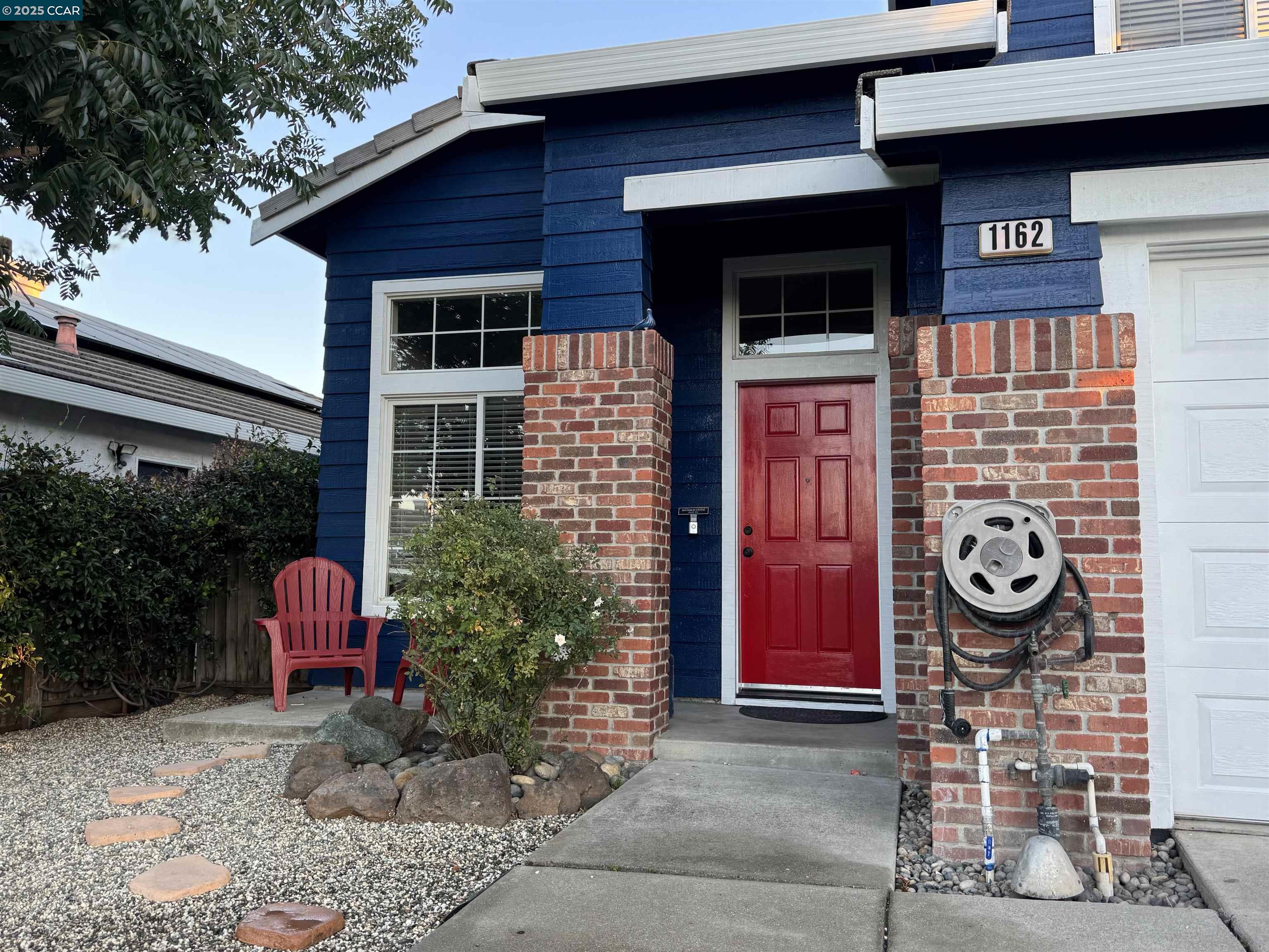 Detail Gallery Image 4 of 38 For 1162 Rockspring Way, Antioch,  CA 94531 - 3 Beds | 2/1 Baths