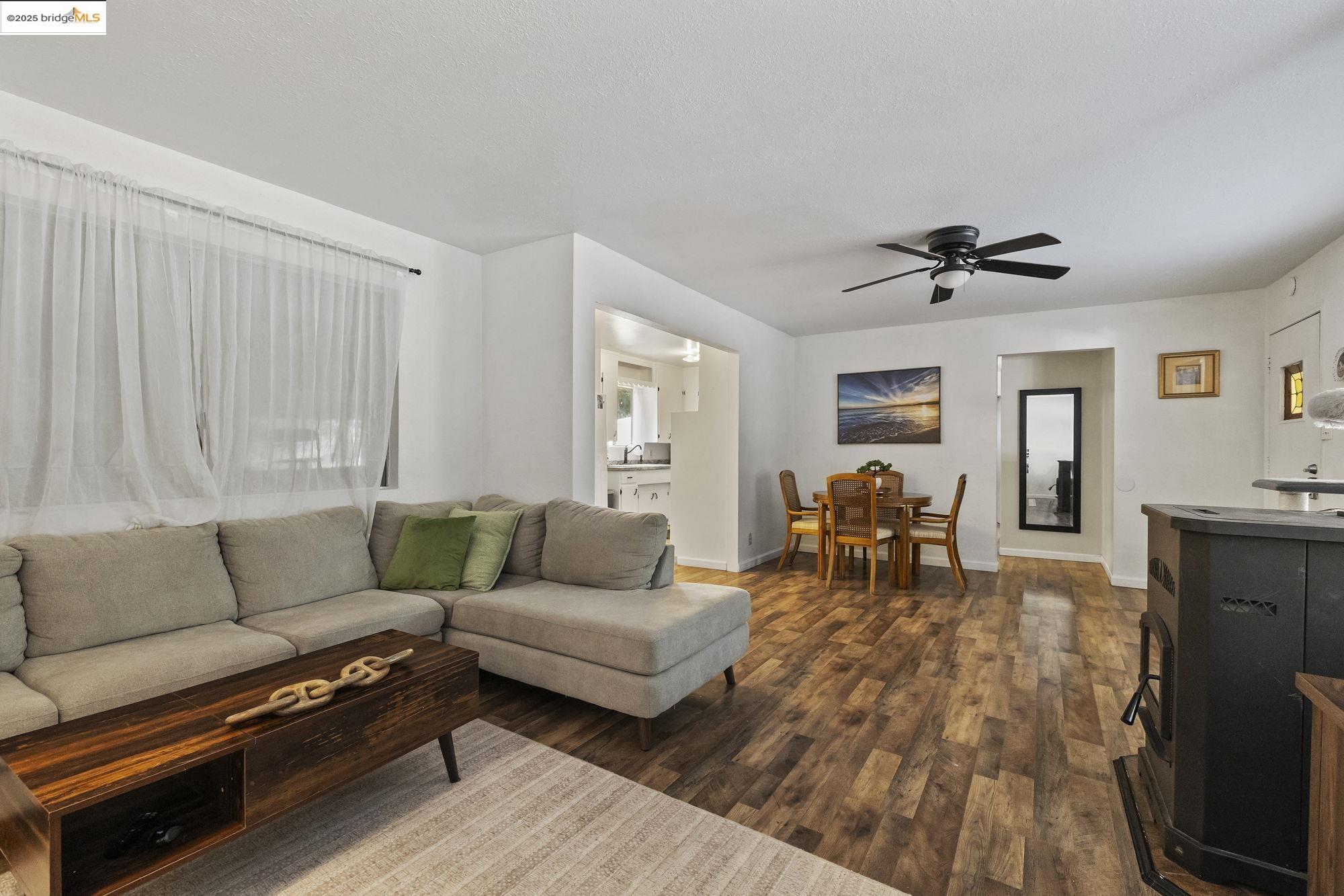 Detail Gallery Image 7 of 22 For 15518 Jenness Rd, Sonora,  CA 95370 - 2 Beds | 1 Baths