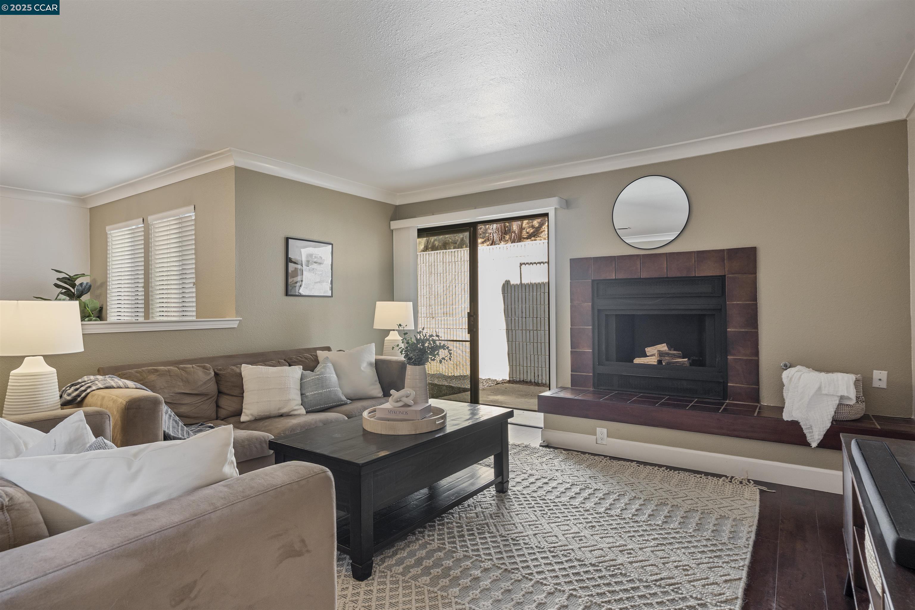 Photo #3: 41105159 Listing 