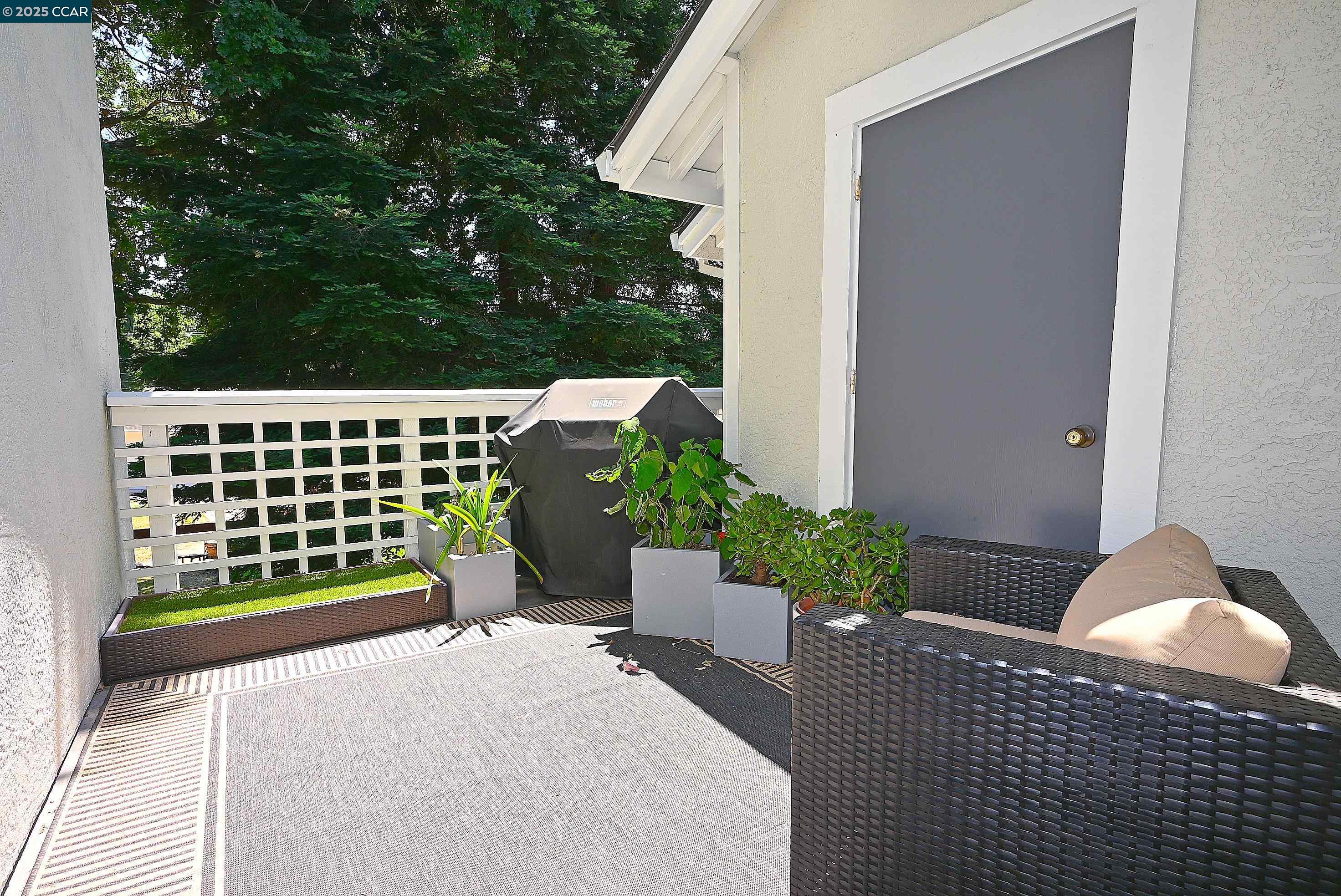 Detail Gallery Image 15 of 31 For 2574 Oak Road #202,  Walnut Creek,  CA 94597 - 2 Beds | 2/1 Baths